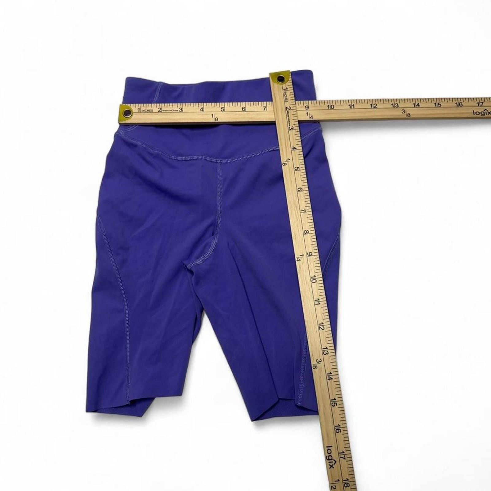 Lululemon Lululemon Base HighRise Short In Color Chared Indigo Size 0 Size 25" / US 0 / IT 36 - 4 Thumbnail