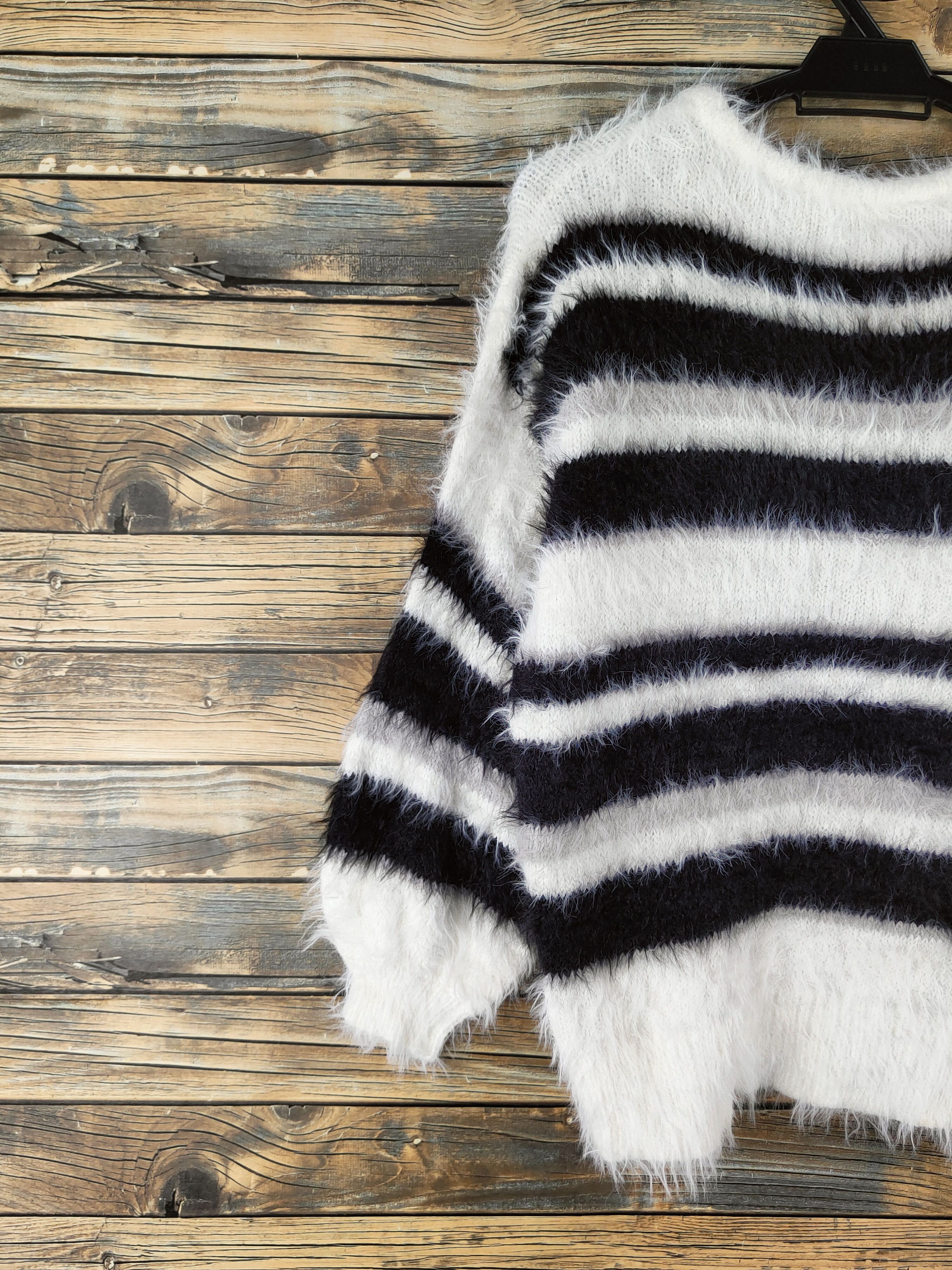 Japanese Brand DL Japan Black White shaggy Fur Mohair Knitwear #46-1017 Size L / US 10 / IT 46 - 8 Thumbnail