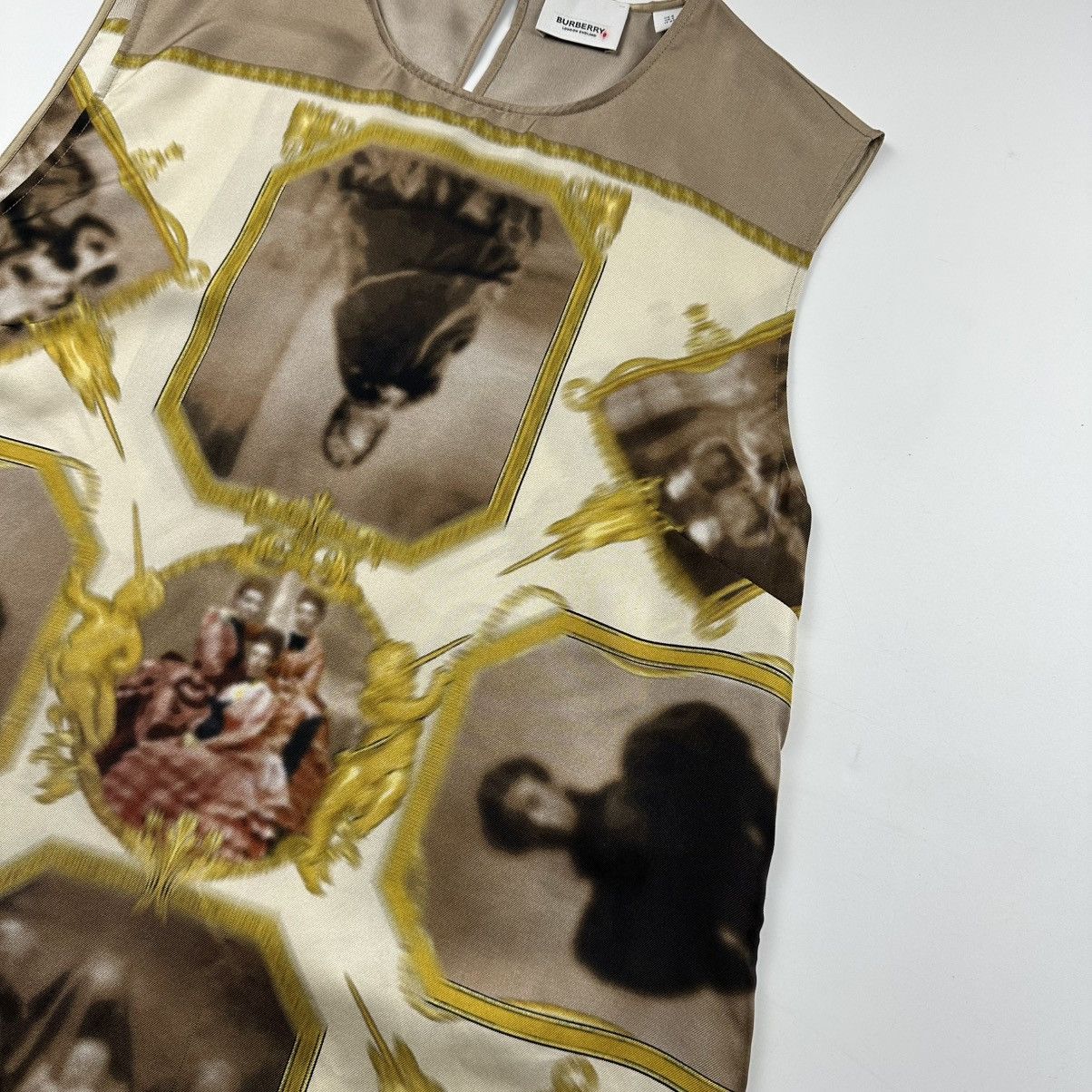 Burberry Burberry montage silk blouse Size M / US 6-8 / IT 42-44 - 8 Thumbnail