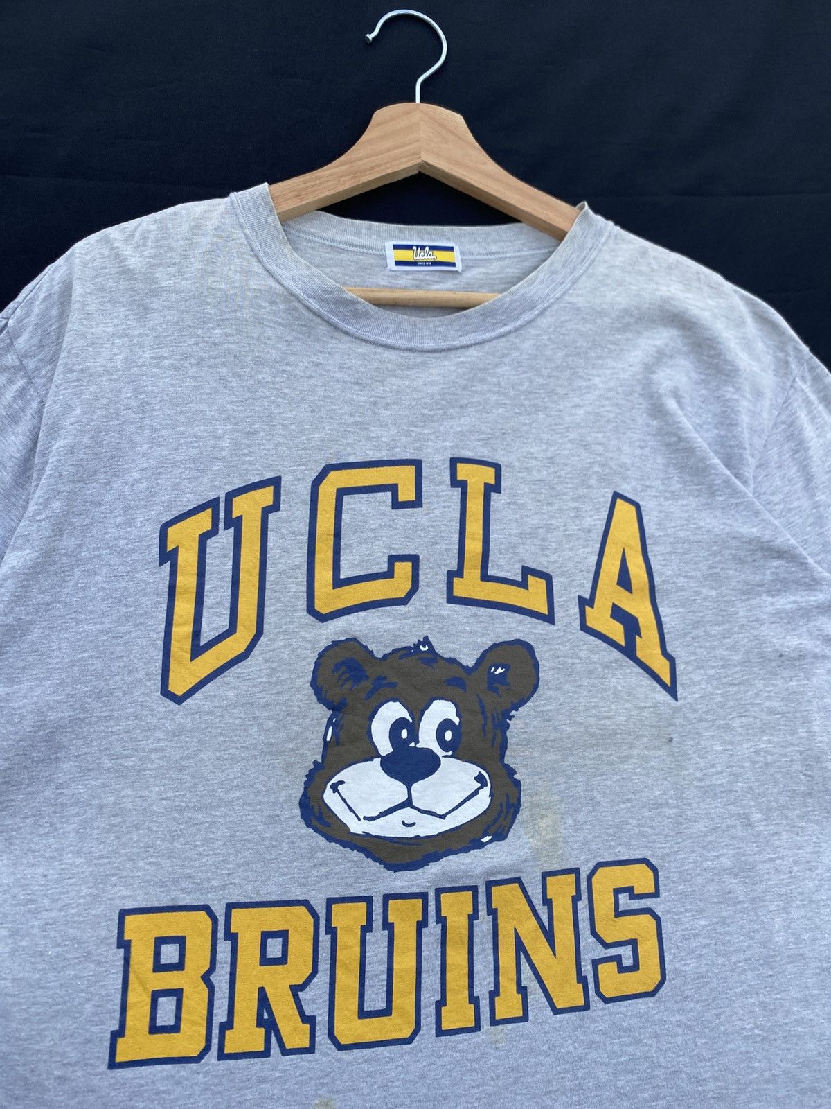 Vintage Rare Vintage UCLA Bruins Tshirt Size US L / EU 52-54 / 3 - 5 Thumbnail