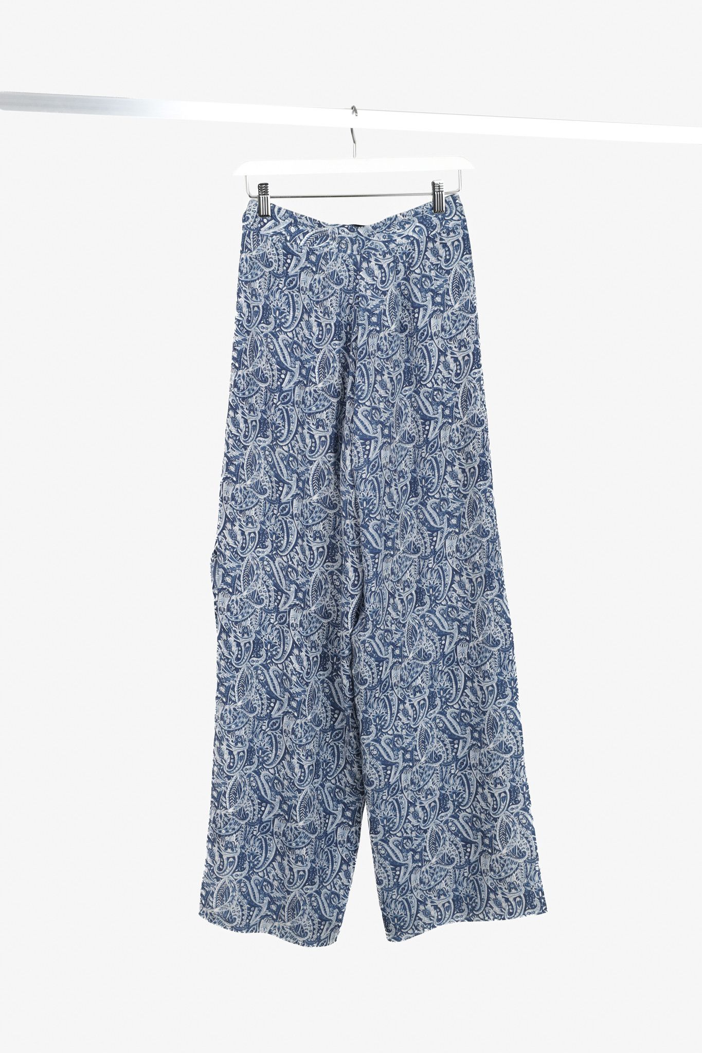 INTERMIX Intermix Blue Silk Paisley Open Leg Easy Pant Size 26" / US 2 / IT 38 - 2 Thumbnail