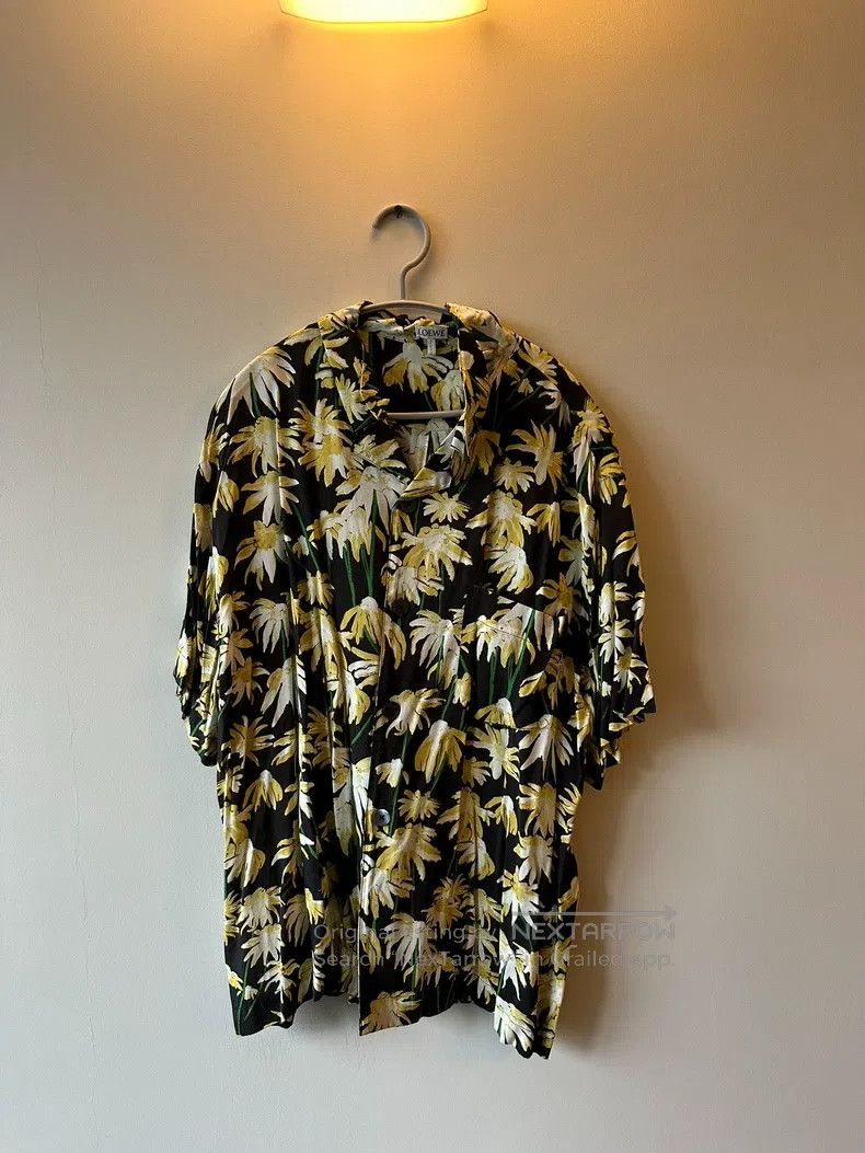 Loewe LOEWE Classic Shirts Size M / US 6-8 / IT 42-44 - 1 Thumbnail