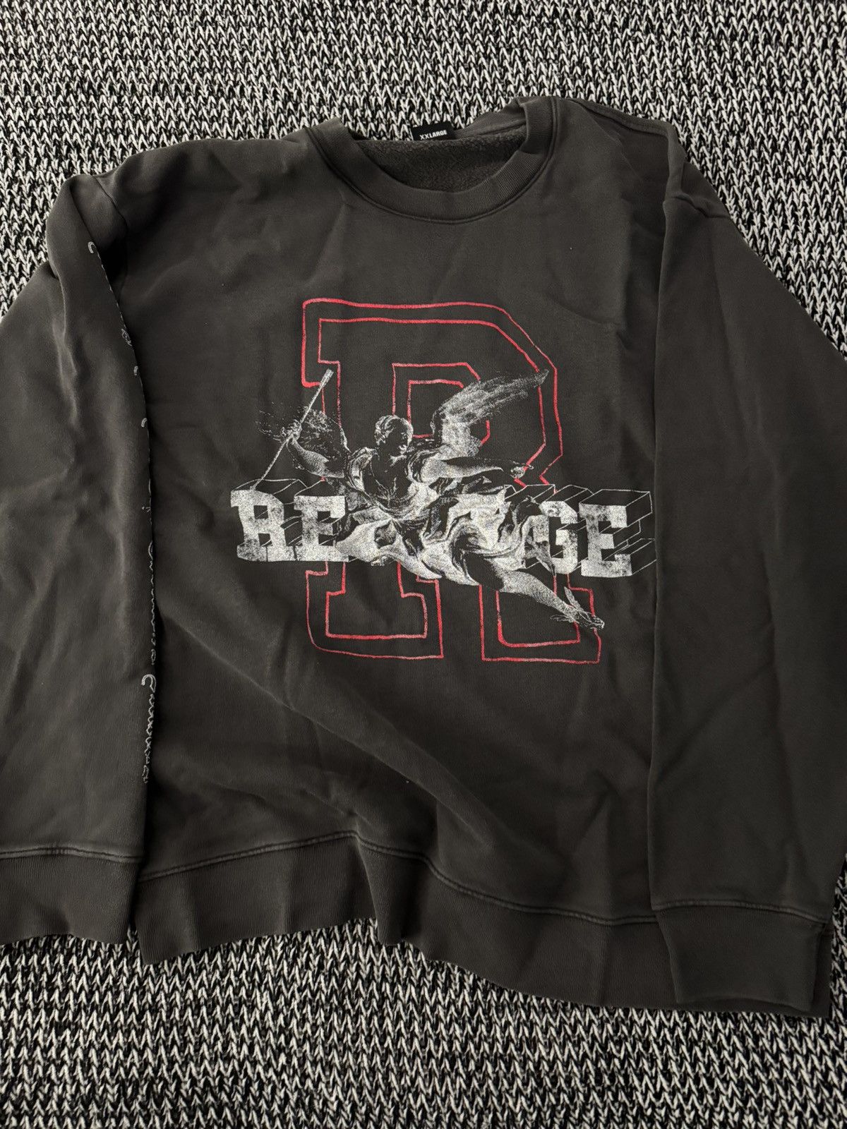 Revenge KOSUKE ANGEL CREW NECK VINTAGE BLACK Size US XXL / EU 58 / 5 - 2 Thumbnail