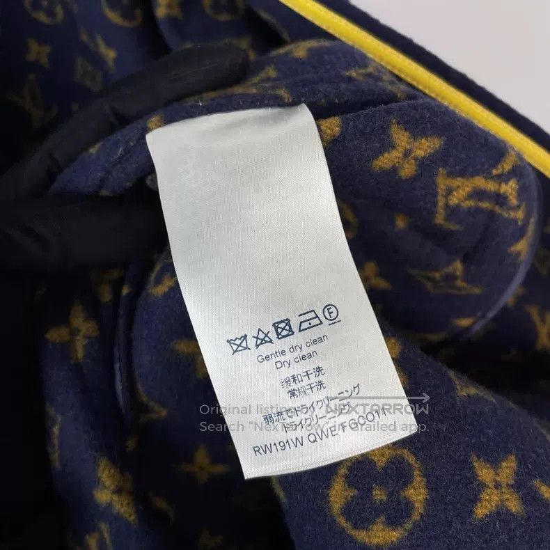 Louis Vuitton Louis Vuitton Navy blue long coat with presbyopia printed Size S / US 4 / IT 40 - 6 Thumbnail