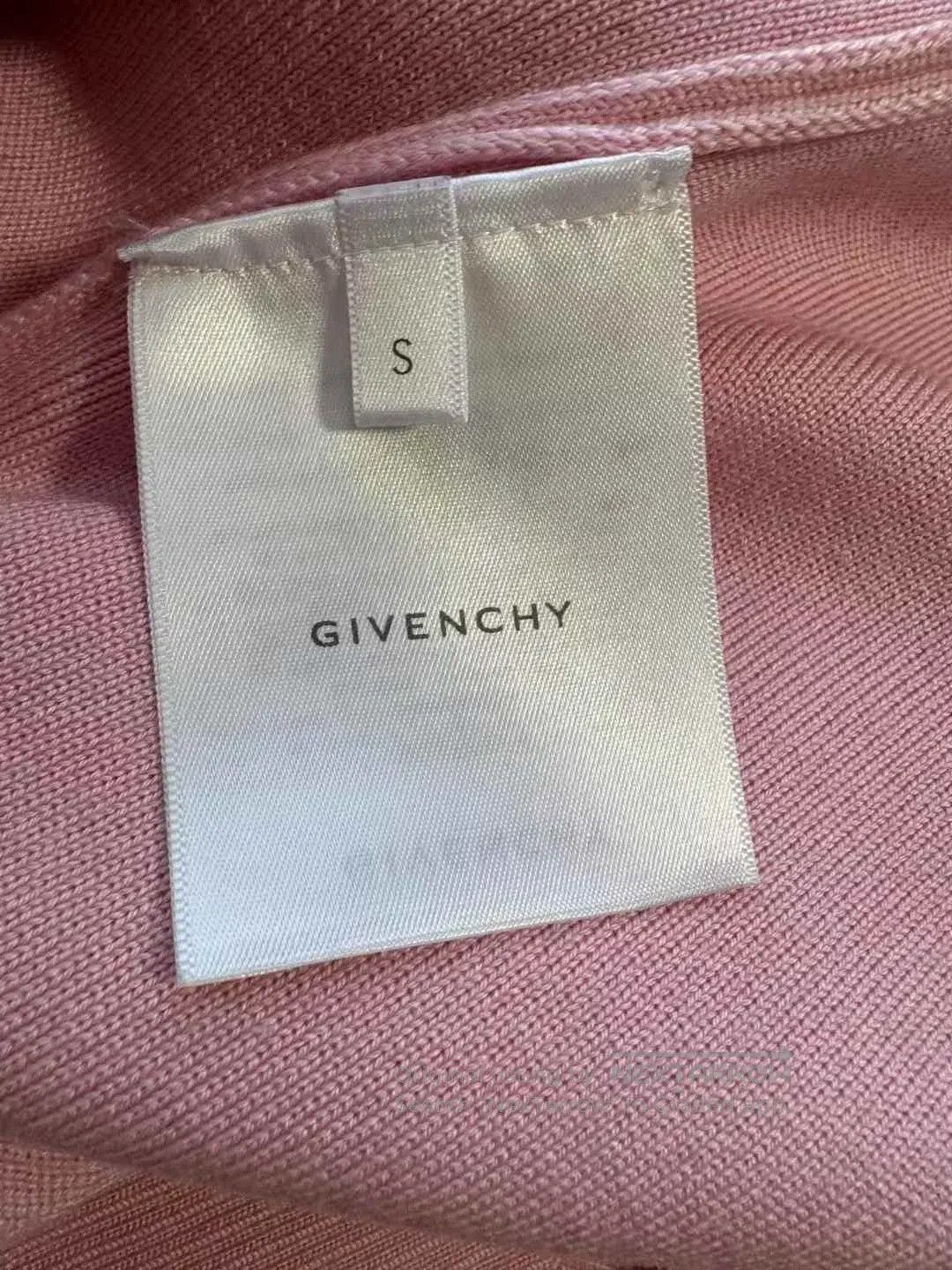 Givenchy Givenchy Pink Lock Button Wool Cardigan. Size S / US 4 / IT 40 - 5 Thumbnail