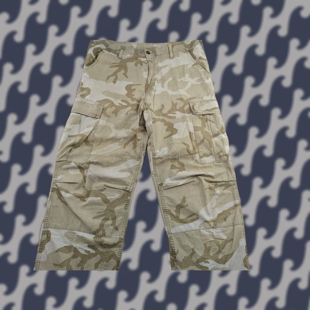 Carhartt VINTAGE Carhartt Cargo Pants Mens 39x 29.5 Camouflage Outdoor Pants Mens Carhartt Cargo Camouflage Outdoor Mens Size US 31 - 1 Thumbnail