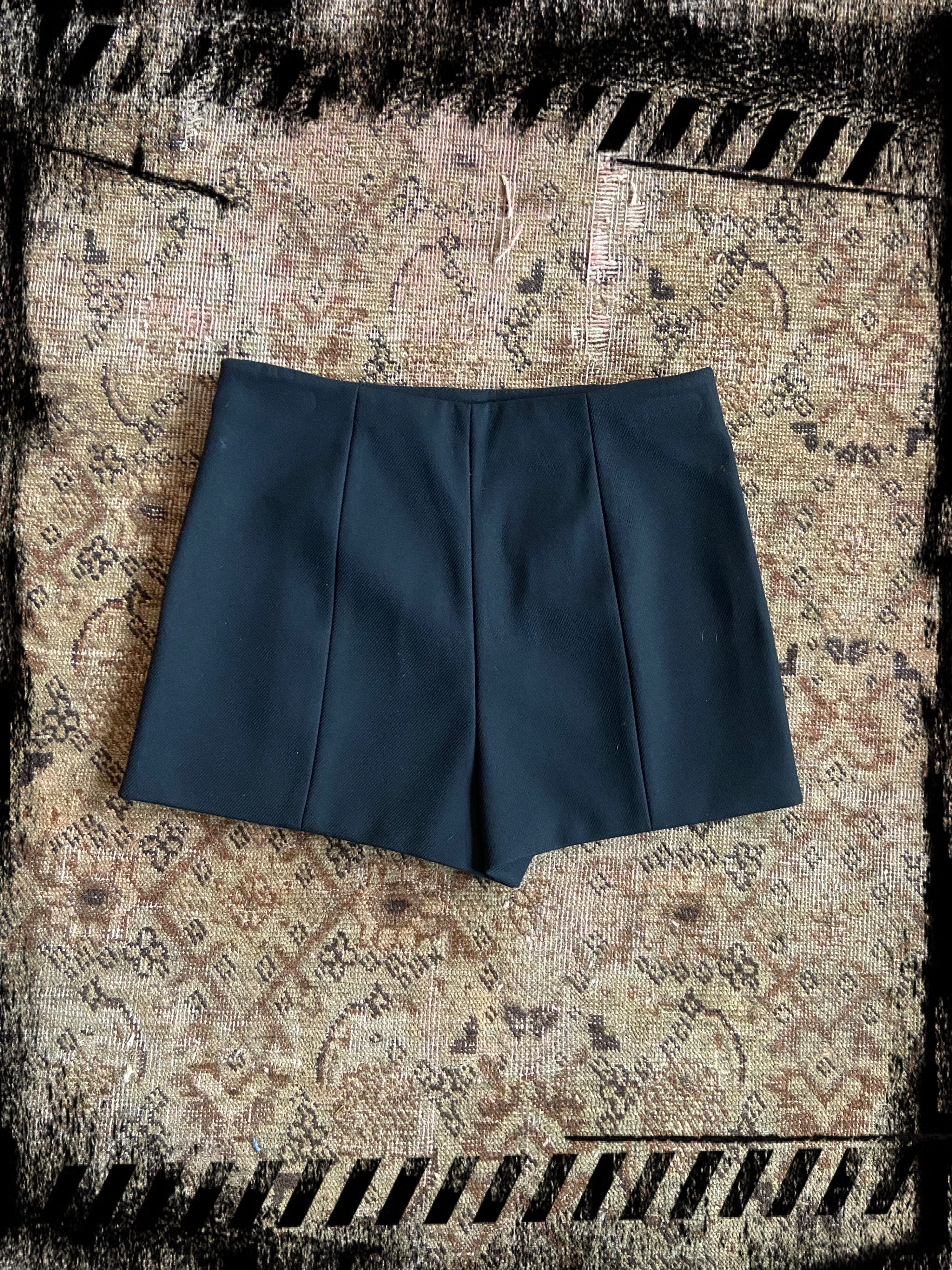 Valentino Valentino military napoleon shorts Size 26" / US 2 / IT 38 - 2 Thumbnail