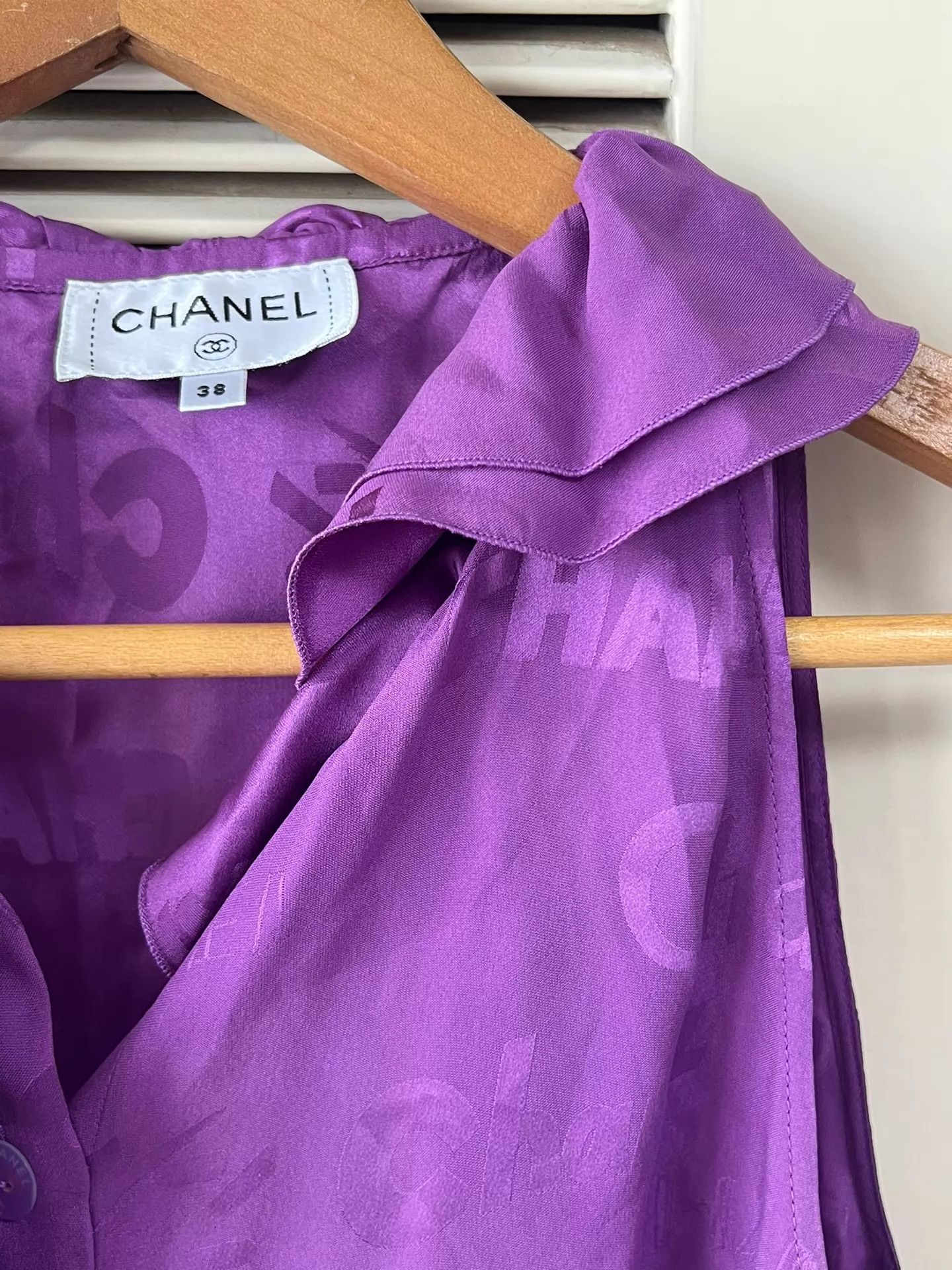 Chanel Chanel Purple Silk Sleeveless Shirt 36 Near Mint Size S / US 4 / IT 40 - 4 Thumbnail