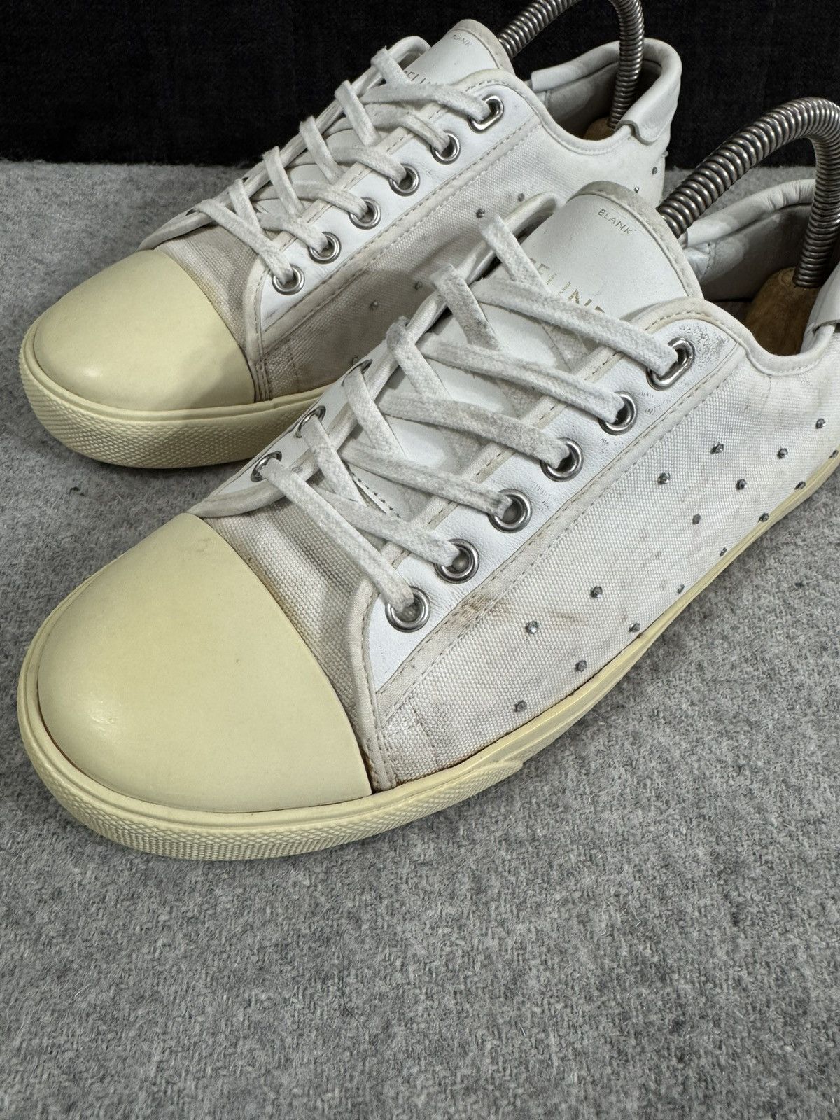 Celine Celine Paris Blank Toe Cap Low Top Sneakers white crystals40 Size US 10 / IT 40 - 7 Thumbnail