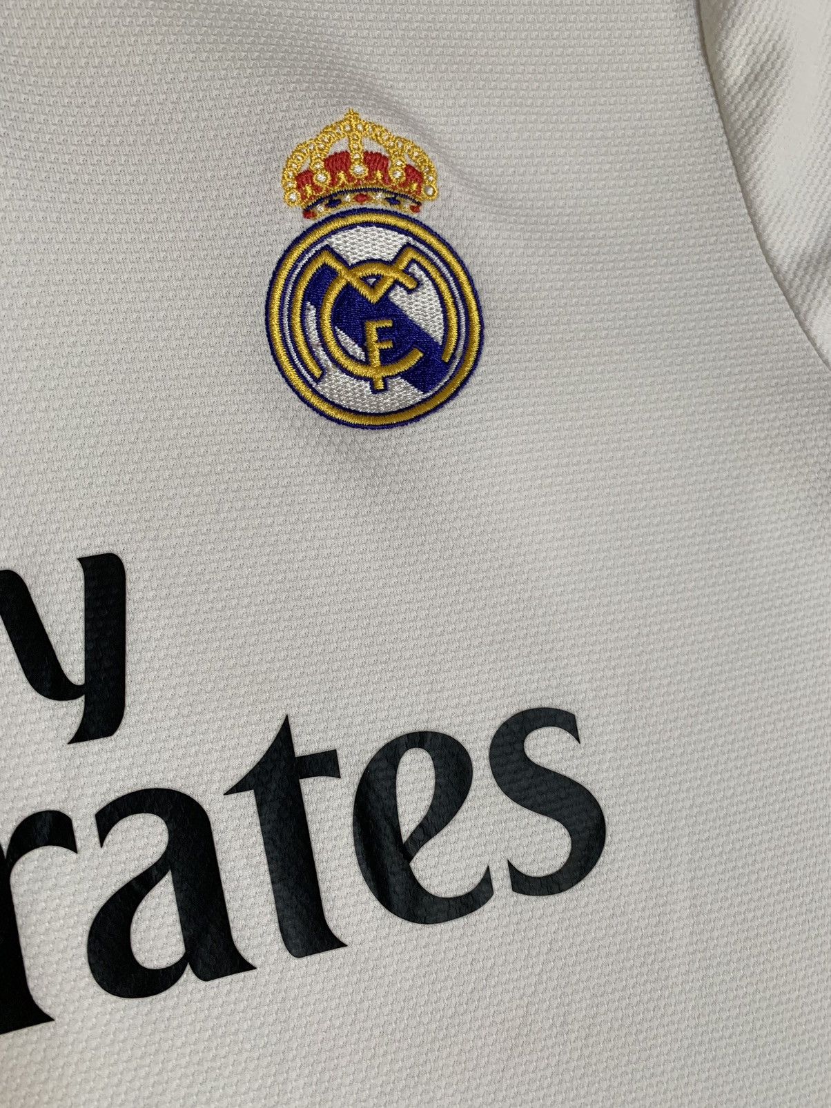 Adidas Vintage Adidas Real Madrid T Shirt Tee Jersey Soccer Home Size US L / EU 52-54 / 3 - 4 Thumbnail