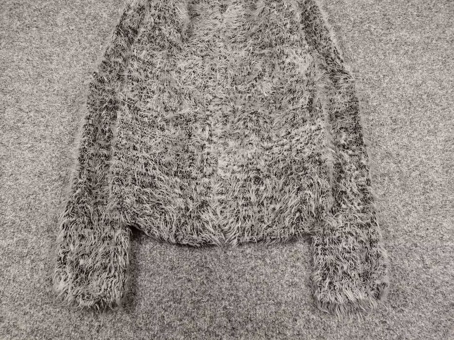 Japanese Brand Vintage Japanese Gray Mohair Style Fuzzy Cardigan Hype Y2K Size US S / EU 44-46 / 1 - 4 Thumbnail