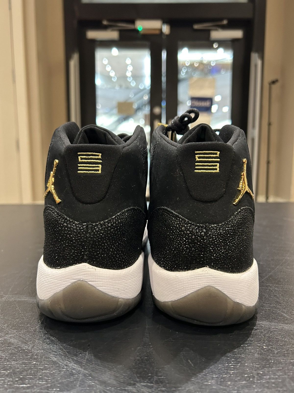 Jordan Brand Jordan 11 Retro ‘Heiress Black Stingray’ Size US 10 / EU 43 - 5 Thumbnail