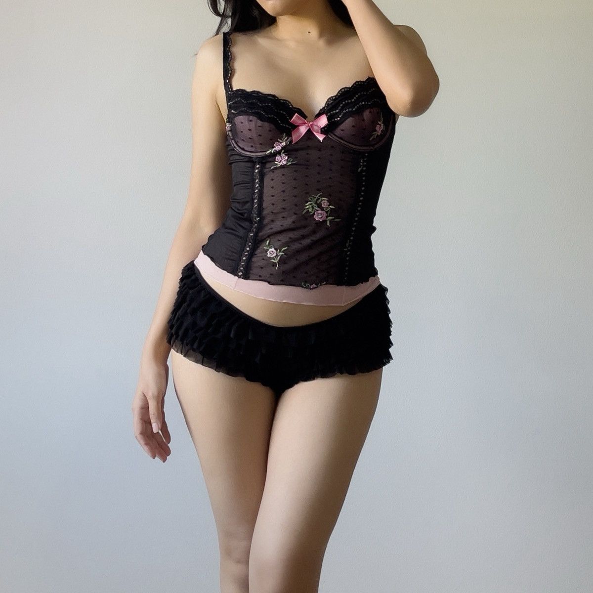 Victoria's Secret Victoria’s Secret Black Mesh Embroidered Bustier (34B/32C) Size S / US 4 / IT 40 - 5 Thumbnail