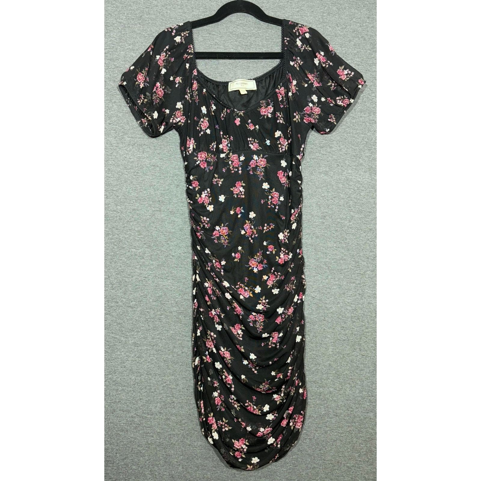 Other No Comment NY-LA | Ruched Floral Short Sleeve Dress | Small Size S / US 4 / IT 40 - 1 Thumbnail