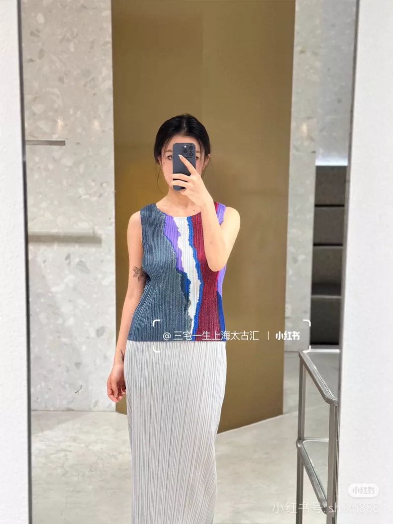 Issey Miyake Issey Miyake size:3 Blue round-neck sleeveless vest Size S / US 4 / IT 40 - 7 Thumbnail