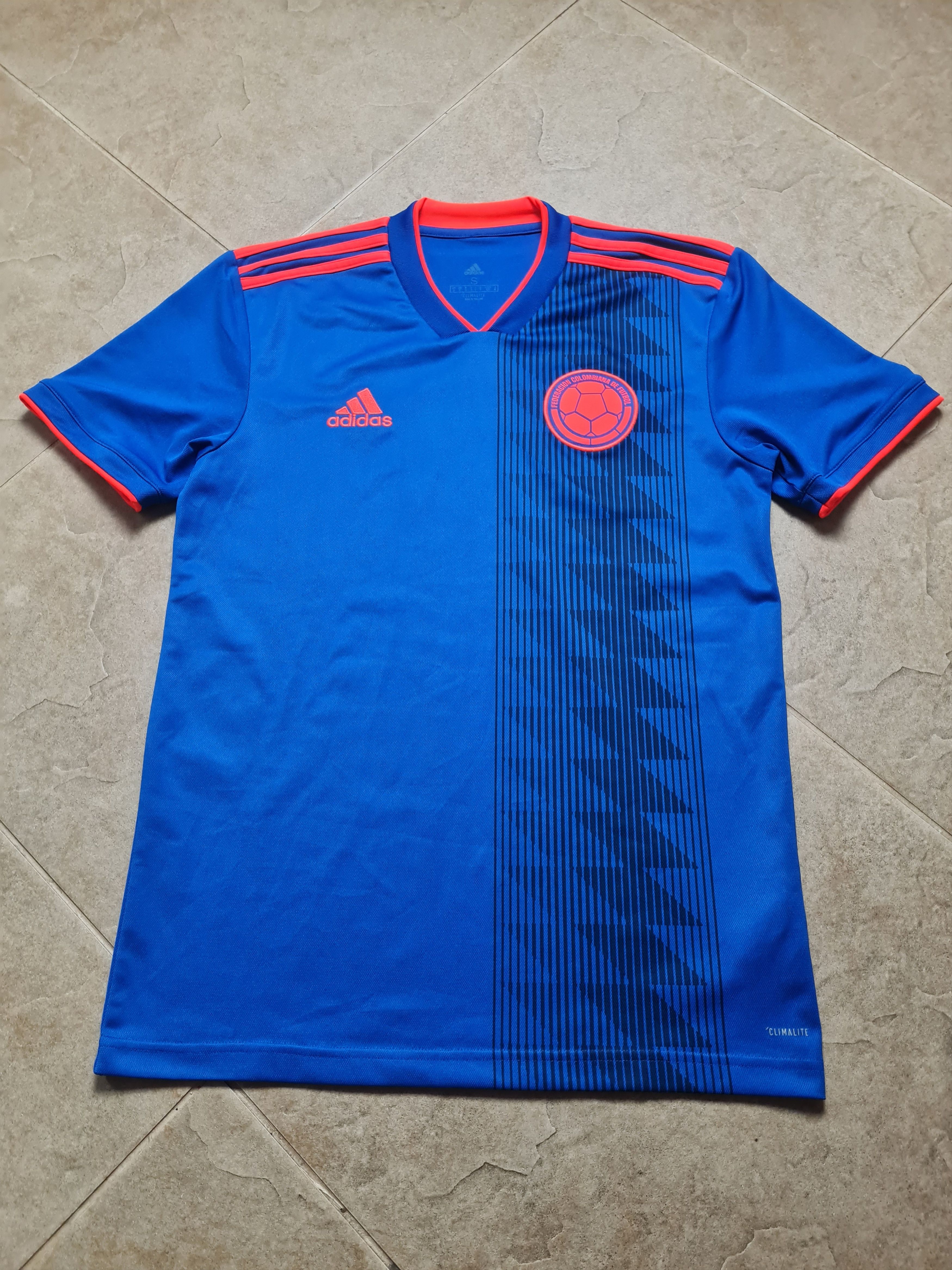 Adidas SOCCER JERSEY COLOMBIA 2018/2019 SHIRT ADIDAS CW1562 Size US S / EU 44-46 / 1 - 5 Thumbnail