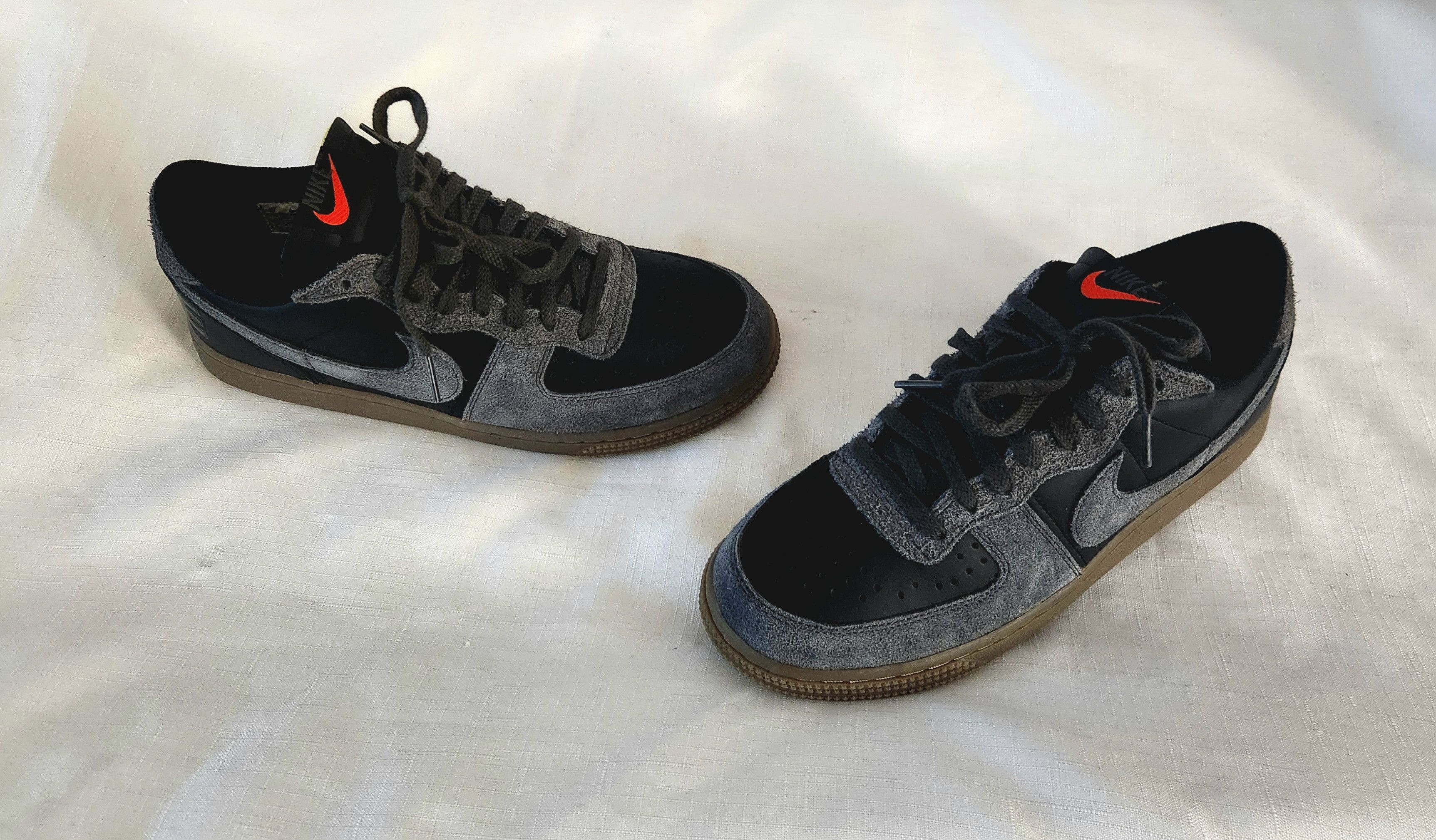 Nike Nike Terminator Low Black Medium Ash Gum Grey 8 FV0396-001 Size US 8 / EU 41 - 1 Thumbnail