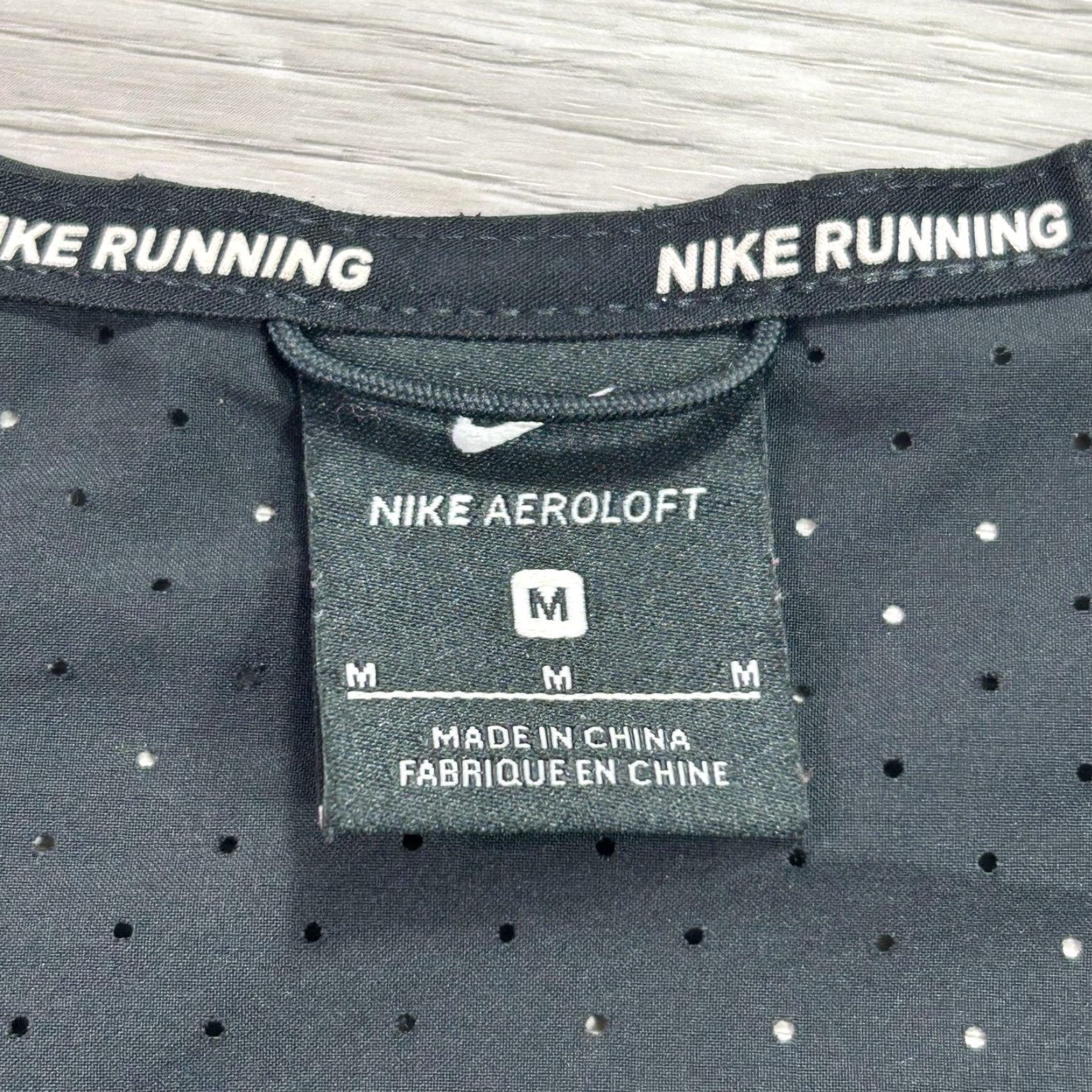 Nike Nike AeroLoft Vest Mens Medium Black Full Zip Running Reflective 859272-010 Size US M / EU 48-50 / 2 - 3 Thumbnail