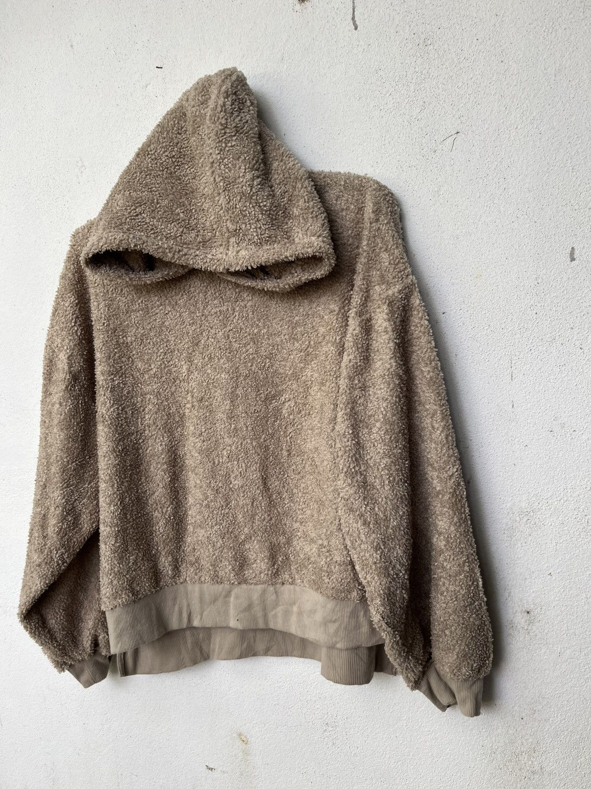 GU 💥💥Whirlwind Boxy Cut Hoodie Faux Fur Size M / US 6-8 / IT 42-44 - 3 Thumbnail