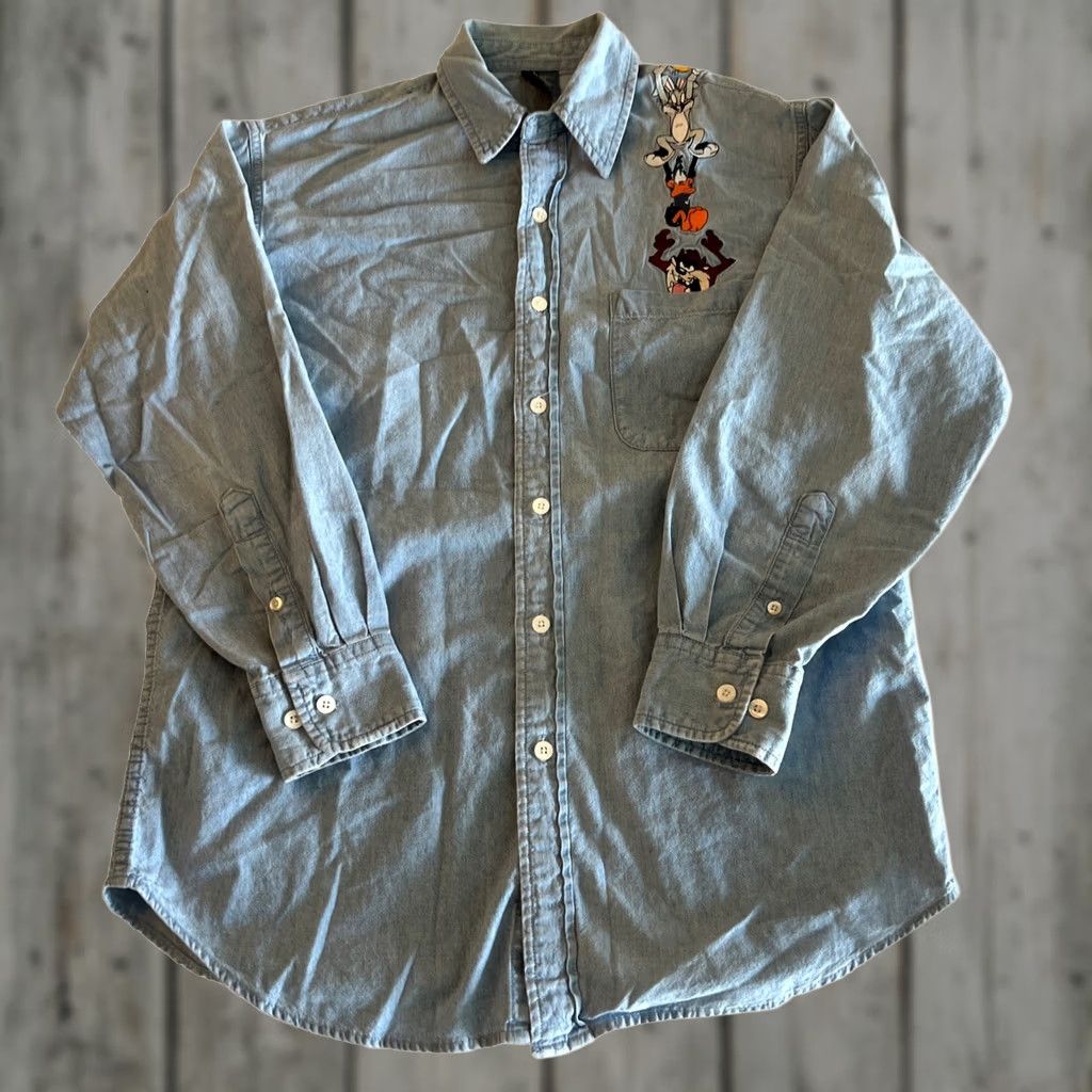 Vintage VINTAGE Warner Bros Denim Shirt Mens XS Button-Up Long Sleeve Cartoon Embroidered Blue Button-Up Shirt Size US XS / EU 42 / 0 - 1 Thumbnail