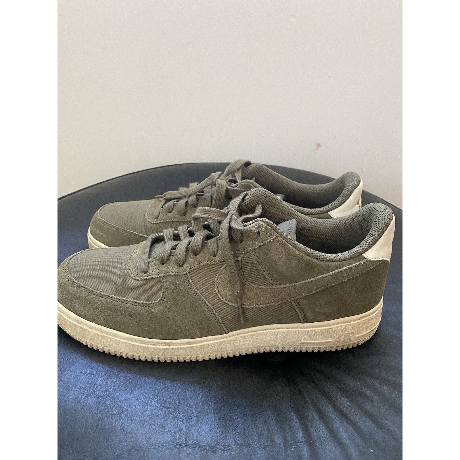 Nike Nike Air Force 1 Suede Size 11.5 Medium Olive/Sail Size US 11.5 / EU 44-45 - 4 Thumbnail