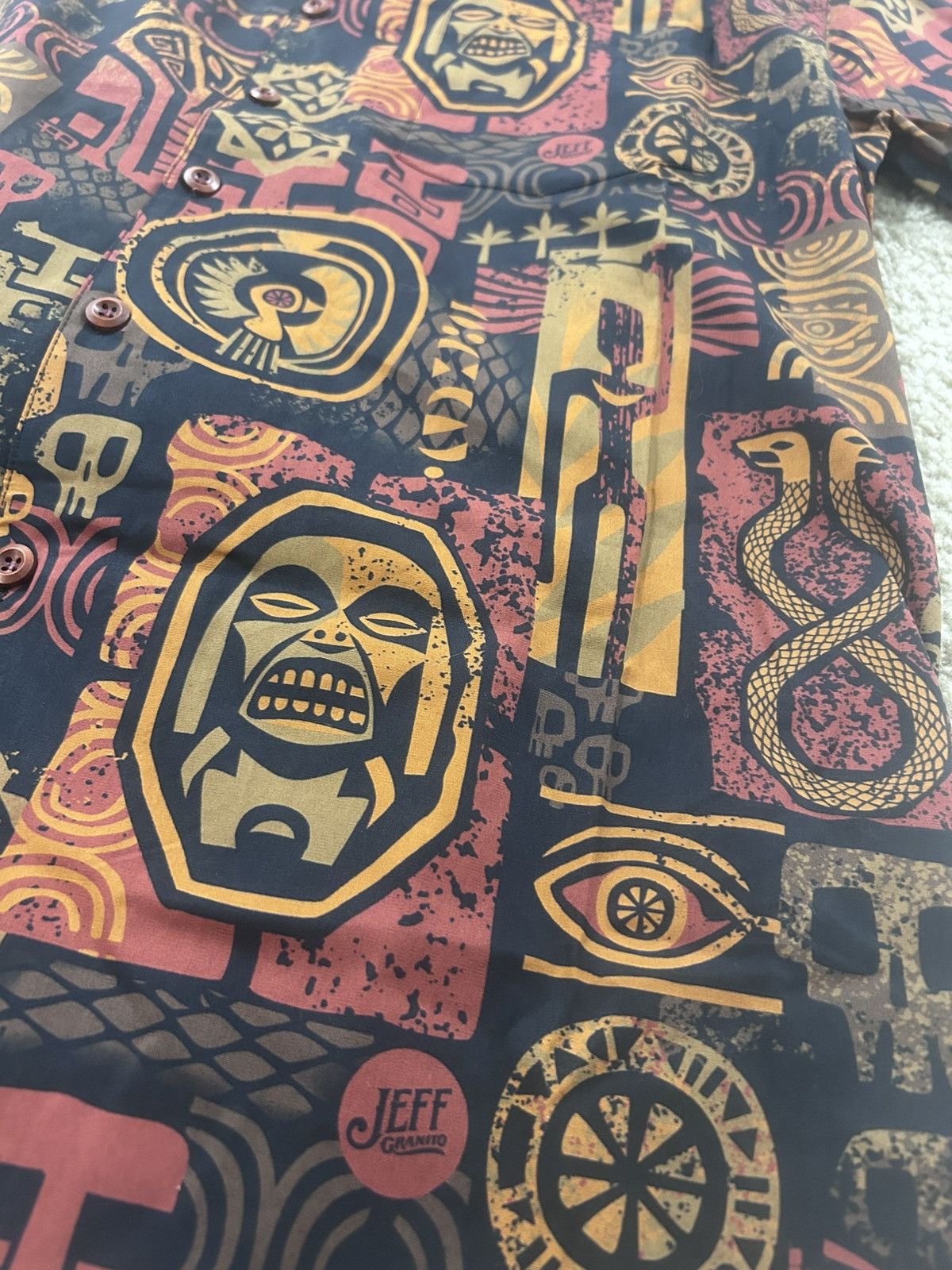 Disney Traders of the lost artifacts AOP Disney button up Lrg Size US L / EU 52-54 / 3 - 7 Thumbnail