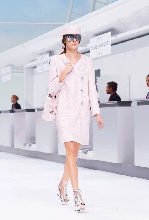 Chanel Chanel Pink coat Size XS / US 0-2 / IT 36-38 - 3 Thumbnail