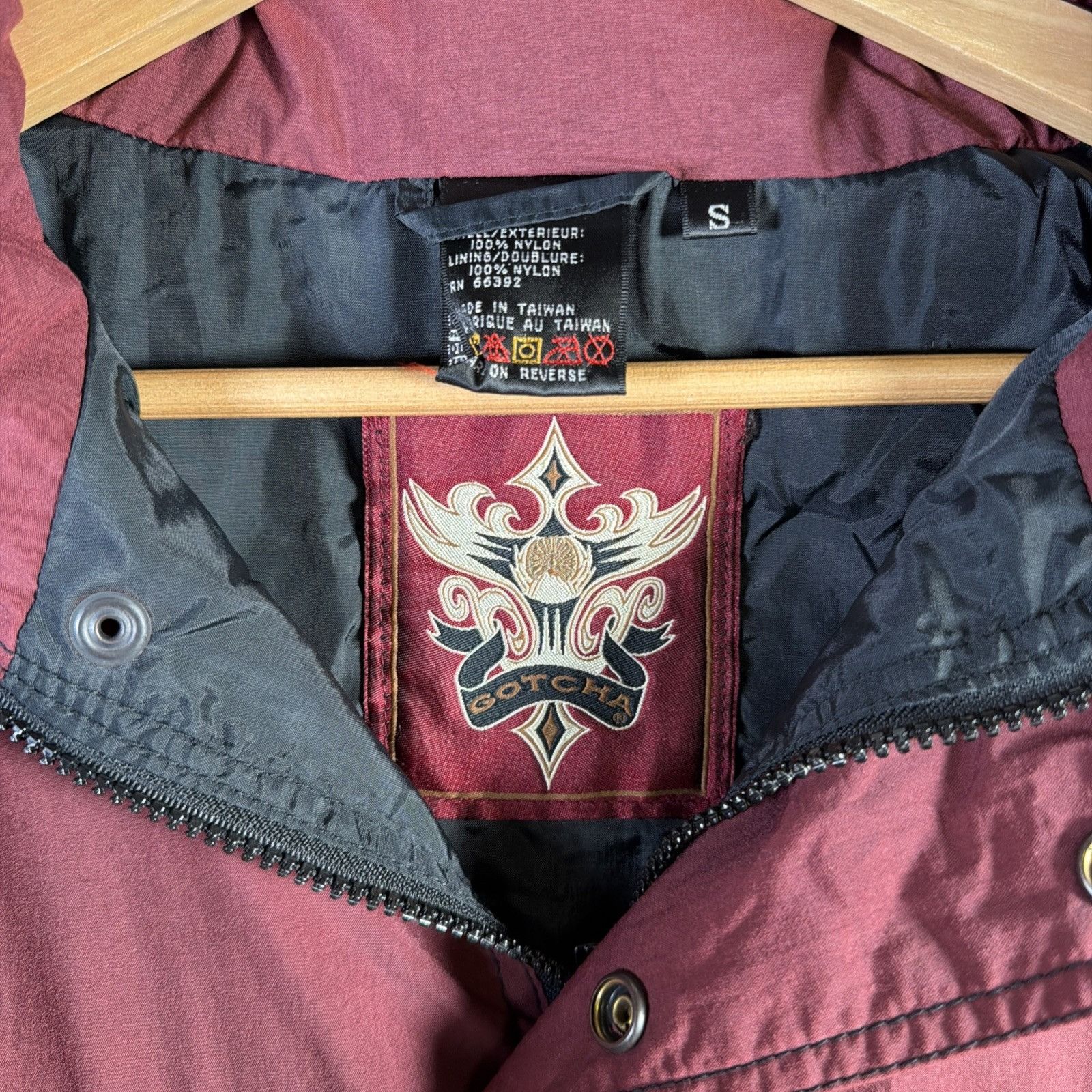 Gotcha Vintage Gotcha Jacket Mens Large Red 90s Gorpcore Skate Snow Size US L / EU 52-54 / 3 - 4 Thumbnail