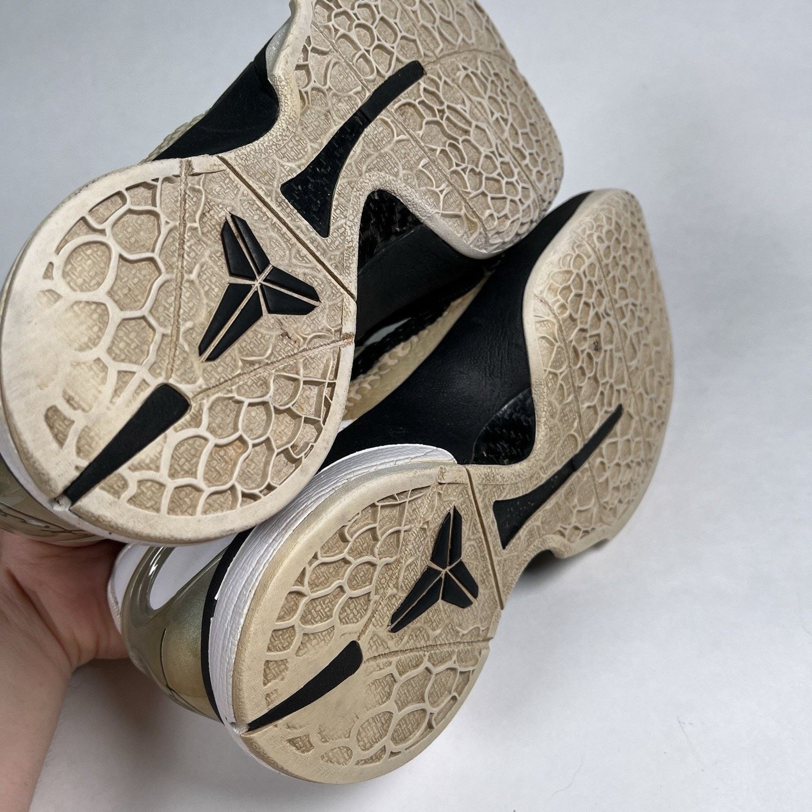 Nike 2011 Nike Kobe 6 NikeID 446897-991 Men US 6.5 Sz Customized Size US 6.5 / EU 39-40 - 5 Thumbnail