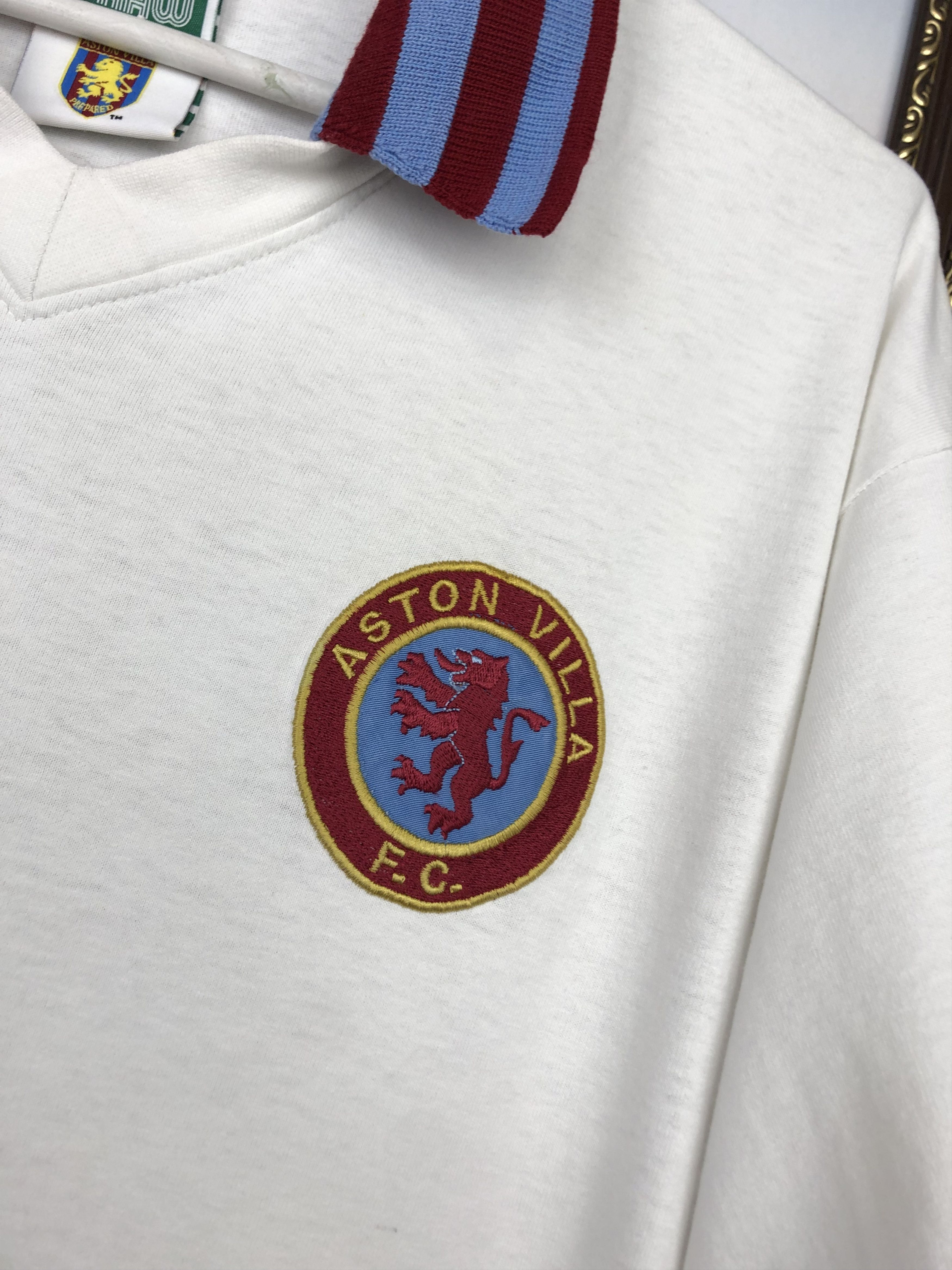 Other Vintage Aston Villa Football Shirts Retro Soccer Jersey Size US M / EU 48-50 / 2 - 3 Thumbnail
