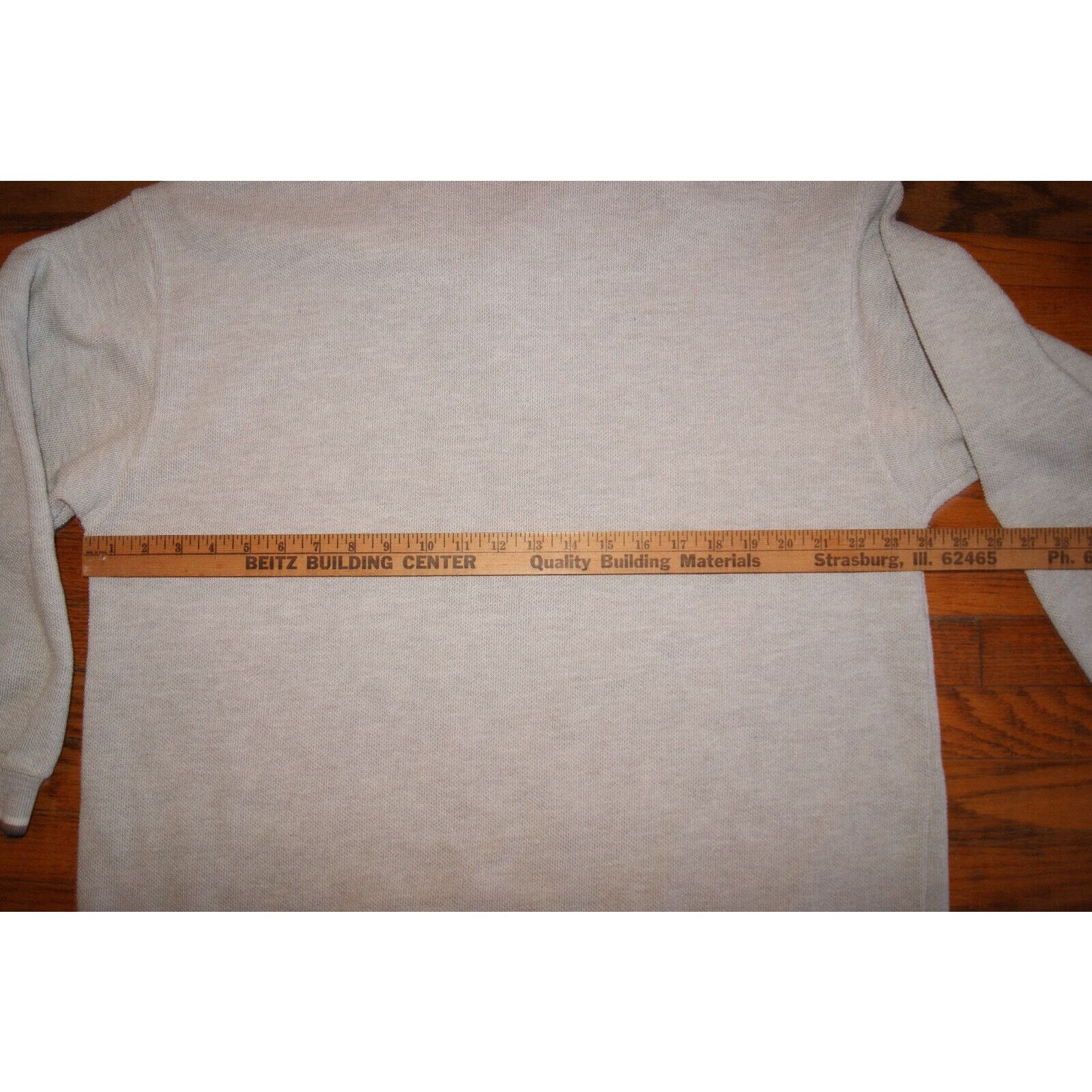 Disney VTG Disney Store Authentic Tigger Sweatshirt Collar VNeck XL Size US XL / EU 56 / 4 - 5 Thumbnail