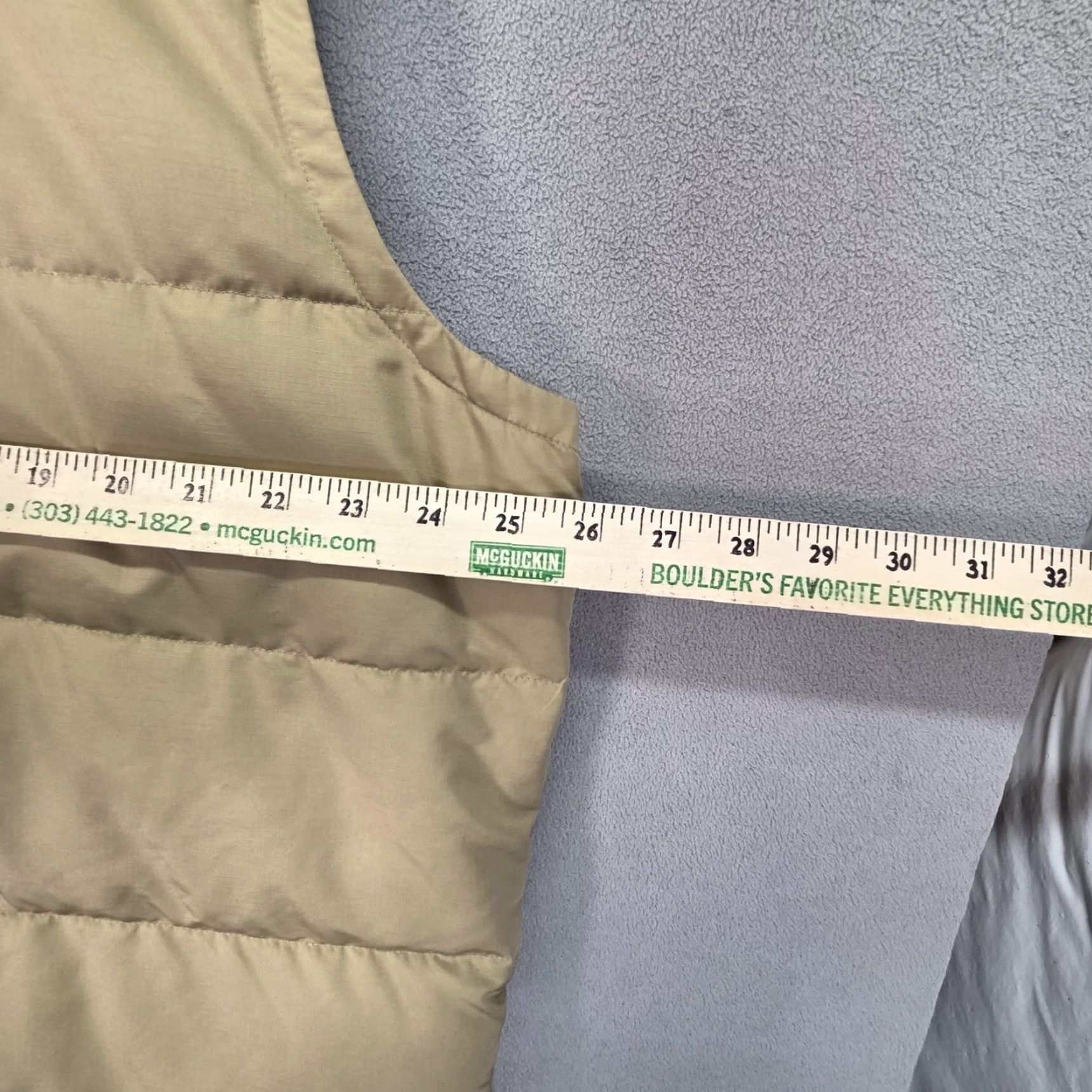 Patagonia Patagonia Bivy Down Vest mens XL beige blue snap puffer insulated pockets vest Size US XL / EU 56 / 4 - 3 Thumbnail