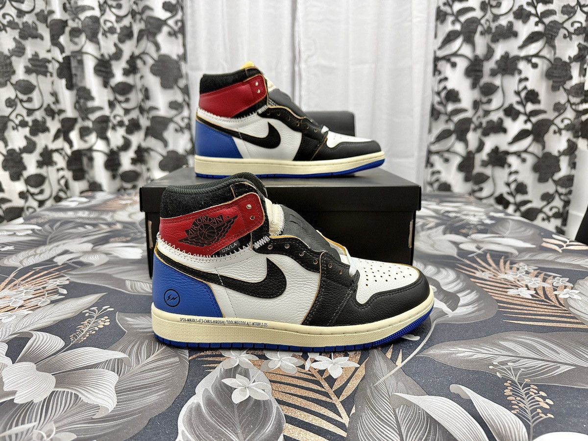 Jordan Brand × Union LA Jordan 1 Union LA x Fragment Varsity Red US 6.5 Size US 6.5 / EU 39-40 - 1 Thumbnail