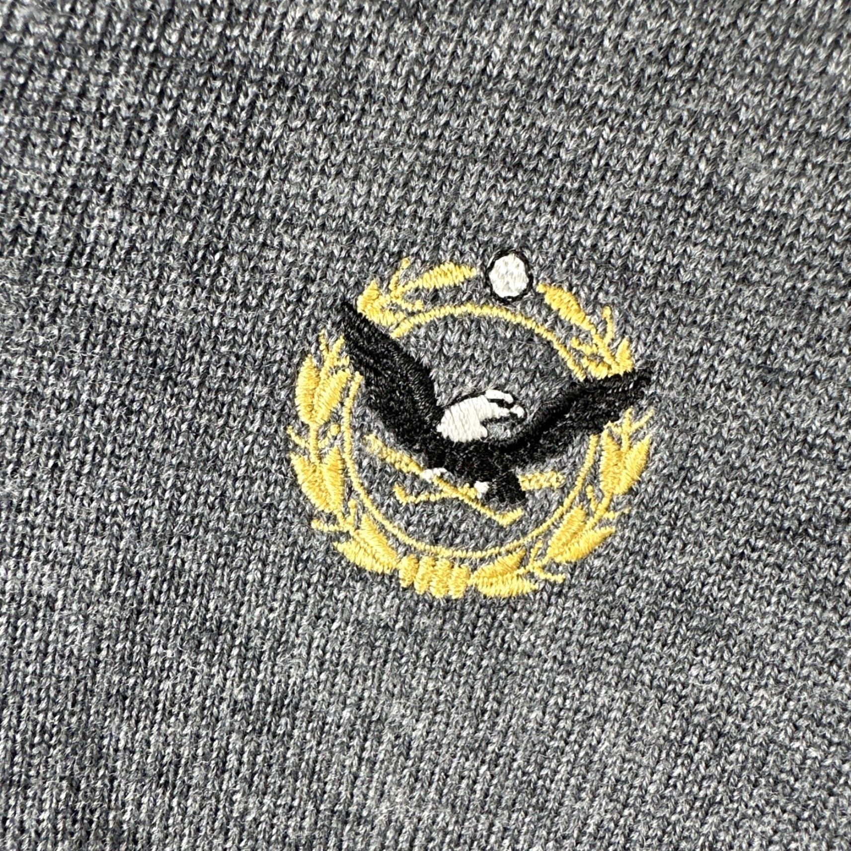 Peter Millar Peter Millar Sweater Mens 2XL Gray Merino Wool V Neck Golf Eagle Crest Size US XXL / EU 58 / 5 - 3 Thumbnail