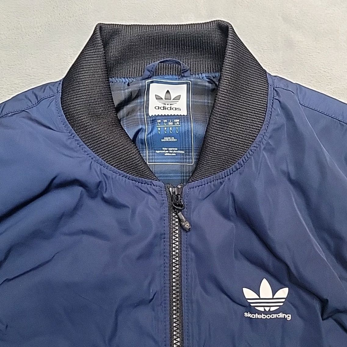 Adidas Adidas Skateboarding Vest Mens L Navy Blue Plaid Lined Trefoil Logo Skate Retro Vest L Navy Blue Plaid Lined Trefoil Logo Skate Retro Mens L Size US L / EU 52-54 / 3 - 2 Thumbnail