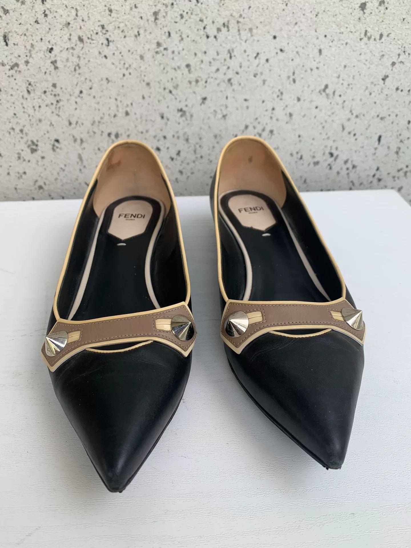 Fendi Fendi Black Pointed Toe Flat Shoes Size US 6 / IT 36 - 1 Thumbnail