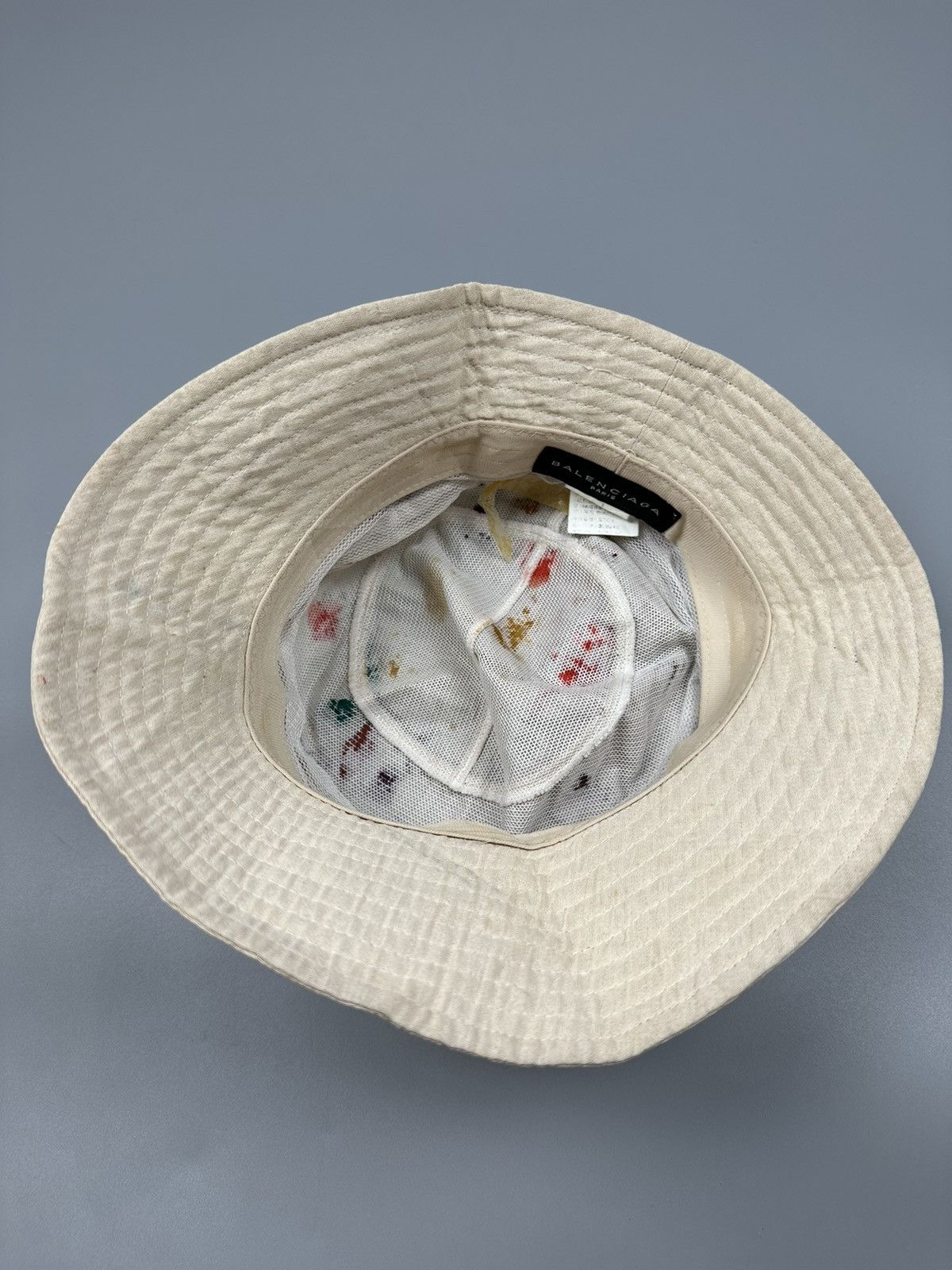 Balenciaga Vintage Balenciaga Painted Design Bucket Hat Size ONE SIZE - 7 Thumbnail
