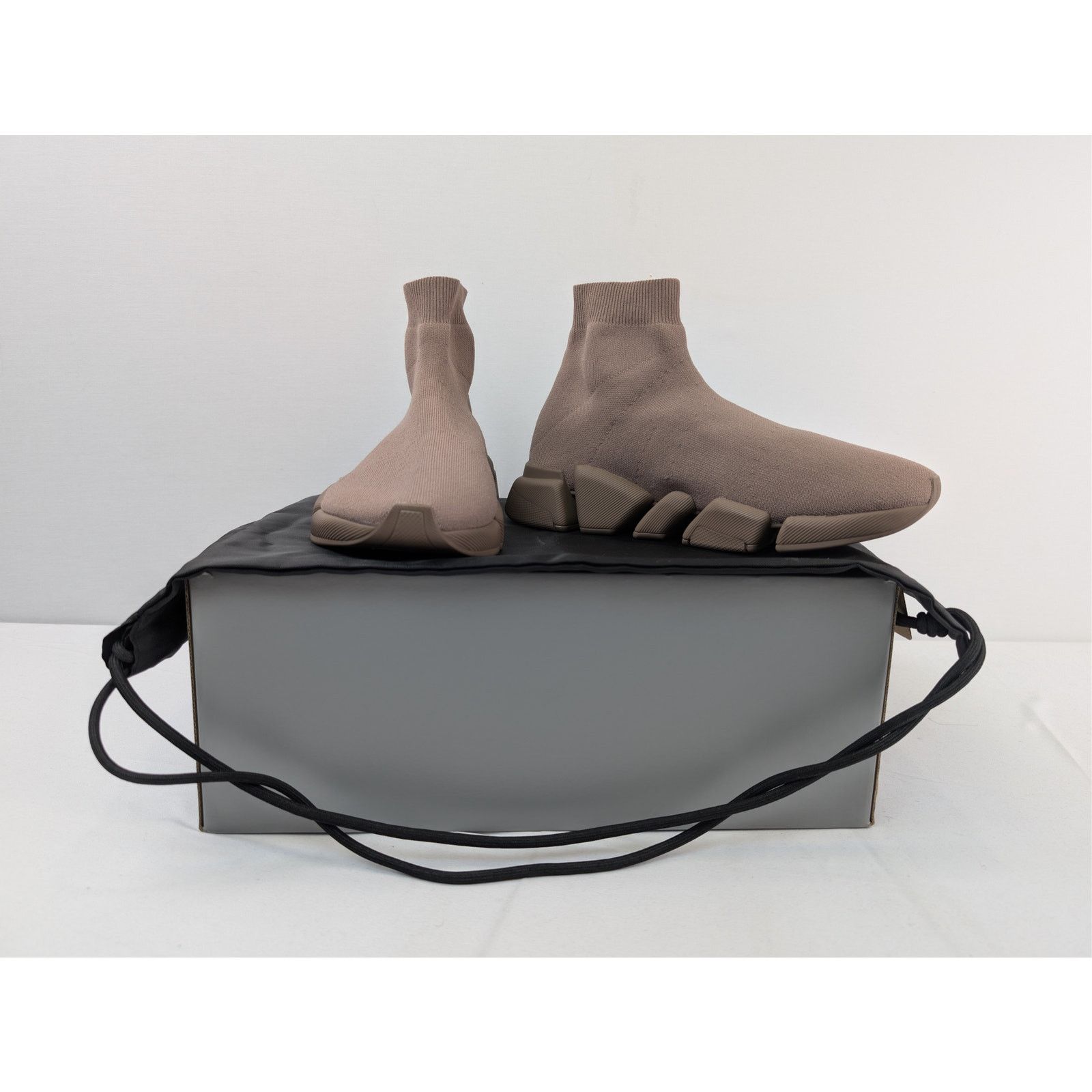 Balenciaga o1rshd1 Speed 2.0 Recycled Low-Top Sneakers in Mink Grey Size US 12 / EU 45 - 18 Thumbnail