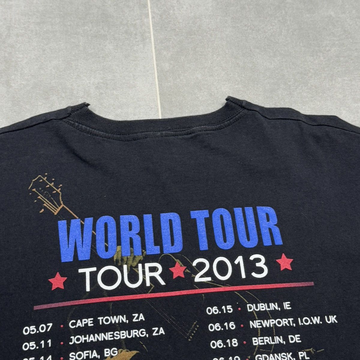 Band Tees × Bon Jovi Bon Jovi "Because We Can" World Tour T-Shirt Size M Size US M / EU 48-50 / 2 - 15 Thumbnail