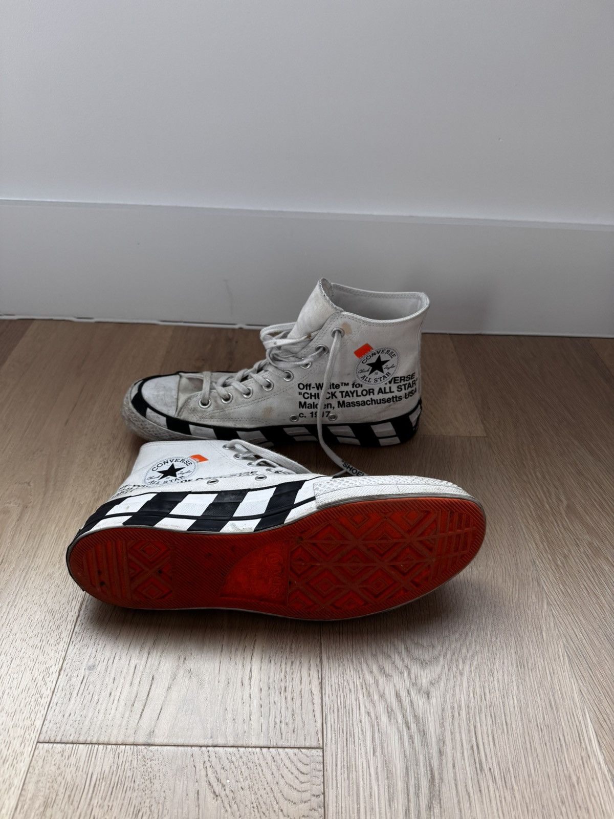 Converse × Off-White Off-White x Chuck 70 Sneakers Size US 9 / EU 42 - 3 Thumbnail