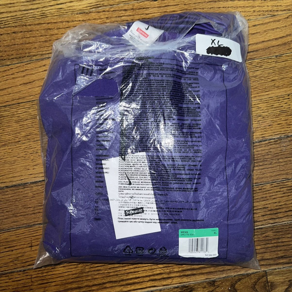 Nike × Supreme Supreme Nike Arc Crewneck Purple Size: XL Size US XL / EU 56 / 4 - 3 Thumbnail