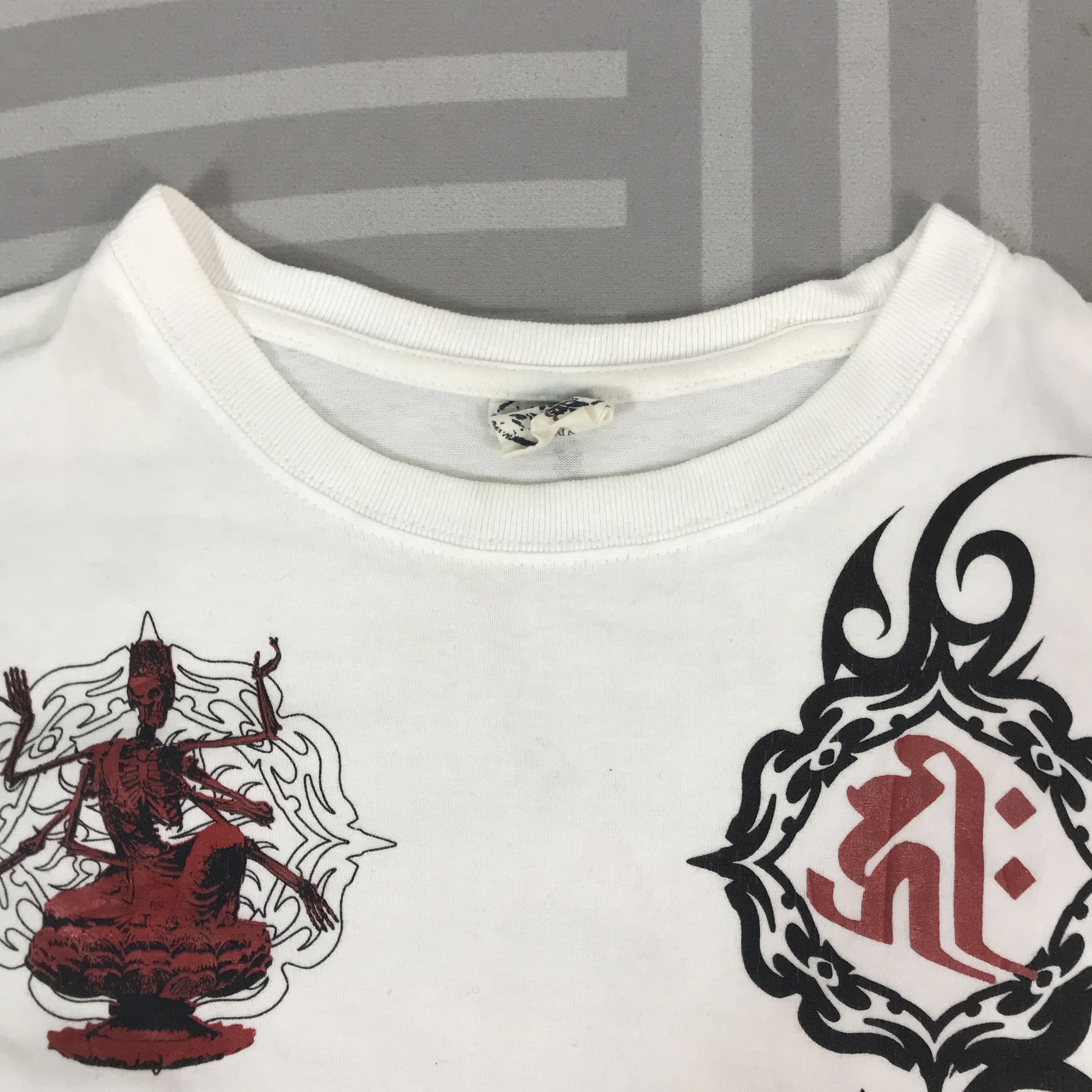 Japanese Brand Vintage Japanese Brand Rare design Long sleeve T-Shirt Size US XL / EU 56 / 4 - 8 Thumbnail