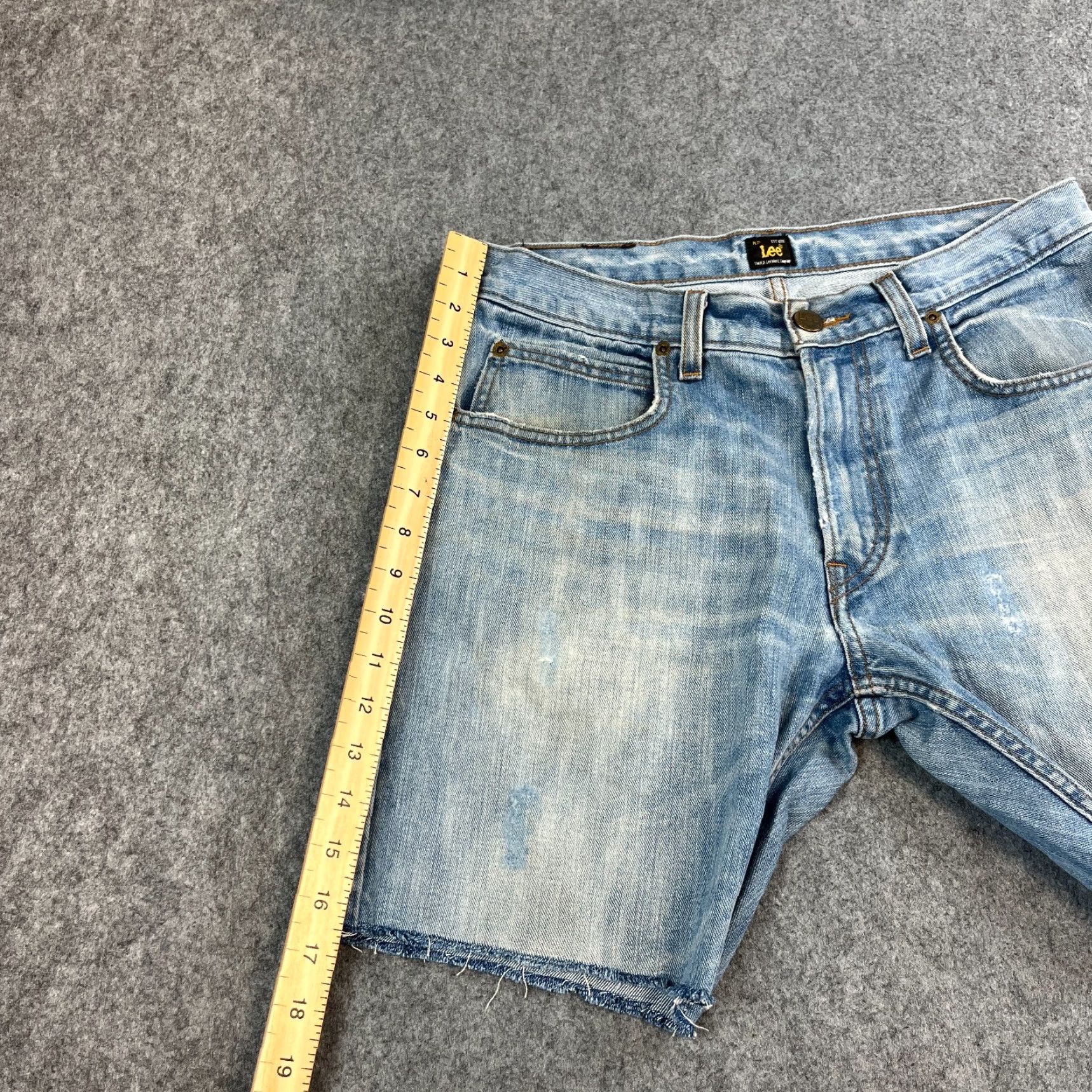 Lee Lee Denim Shorts 32 Blue Light Wash Bermuda 5-Pocket Cotton Mens Junior? Size US 32 / EU 48 - 3 Thumbnail