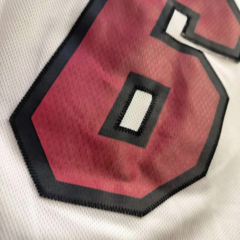 Adidas Miami Heat LeBron James Adidas Swingman home NBA jersey S Size US S / EU 44-46 / 1 - 11 Thumbnail