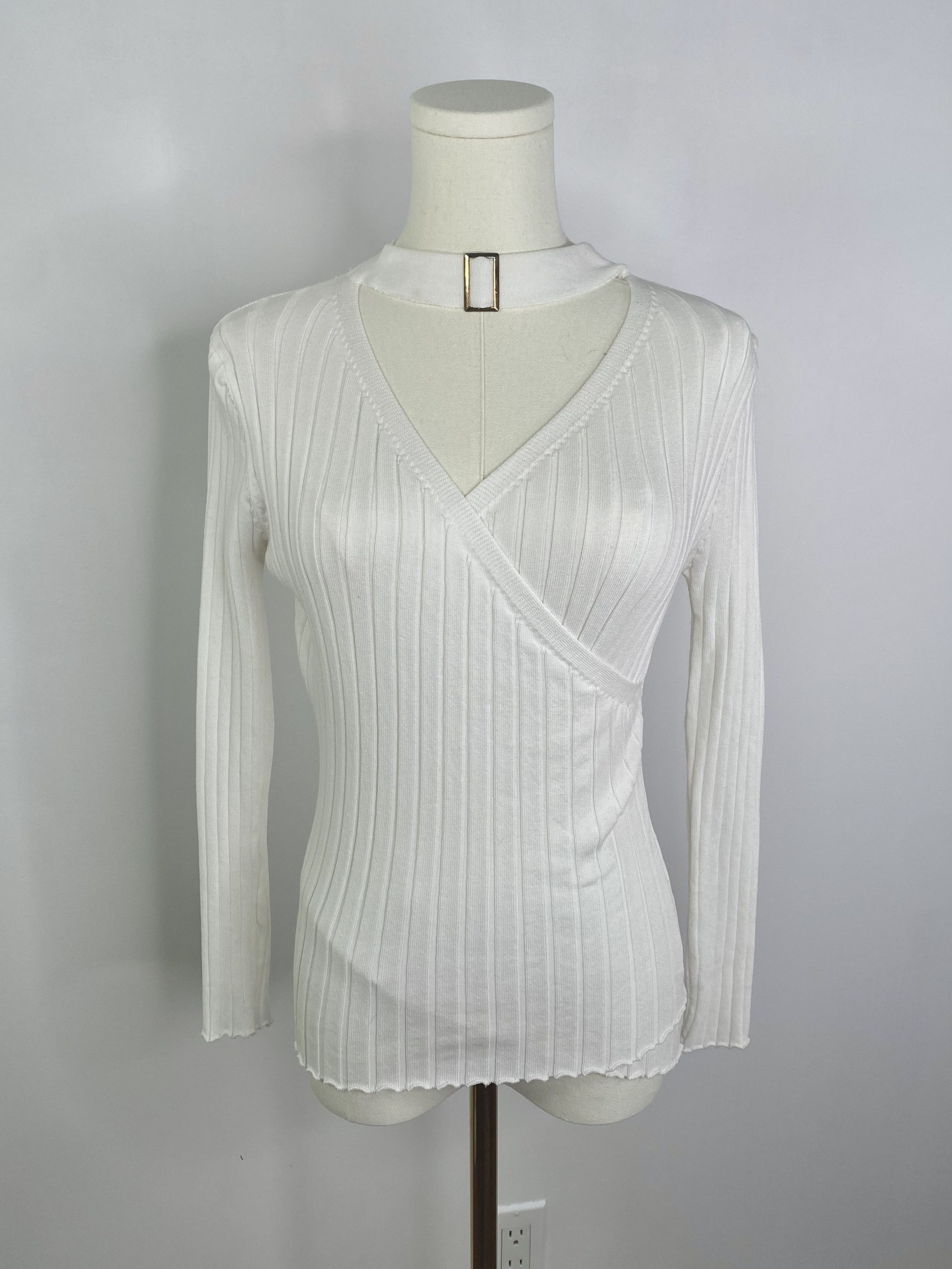 Vintage White Cut-Out Buckle V-Neck Sweater Size M / US 6-8 / IT 42-44 - 6 Thumbnail