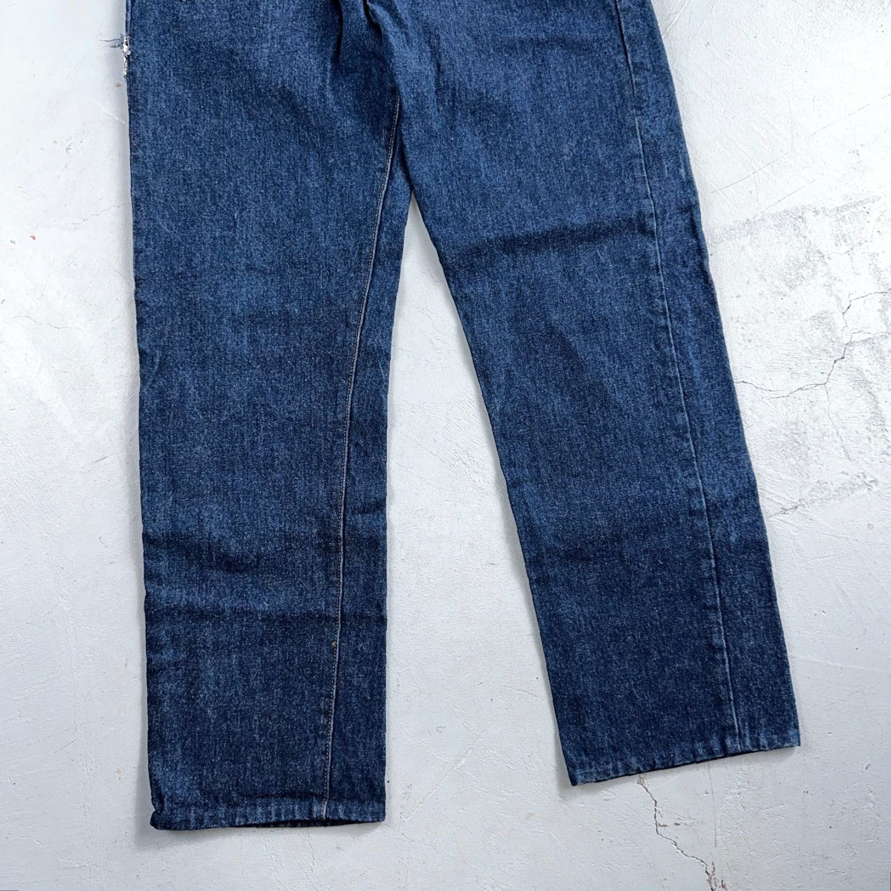 Levi's VINTAGE Levi's 501 80s Straight Leg Jeans Blue Dark Wash 34x34 Mens Size US 34 / EU 50 - 3 Thumbnail