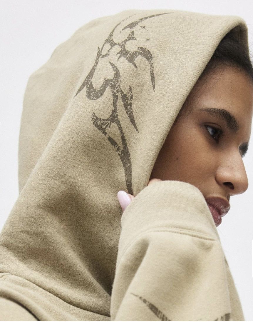 Urban Outfitters Out From Under ‘Ryan’ Graphic Hoodie Sweatshirt Size M / US 6-8 / IT 42-44 - 9 Thumbnail
