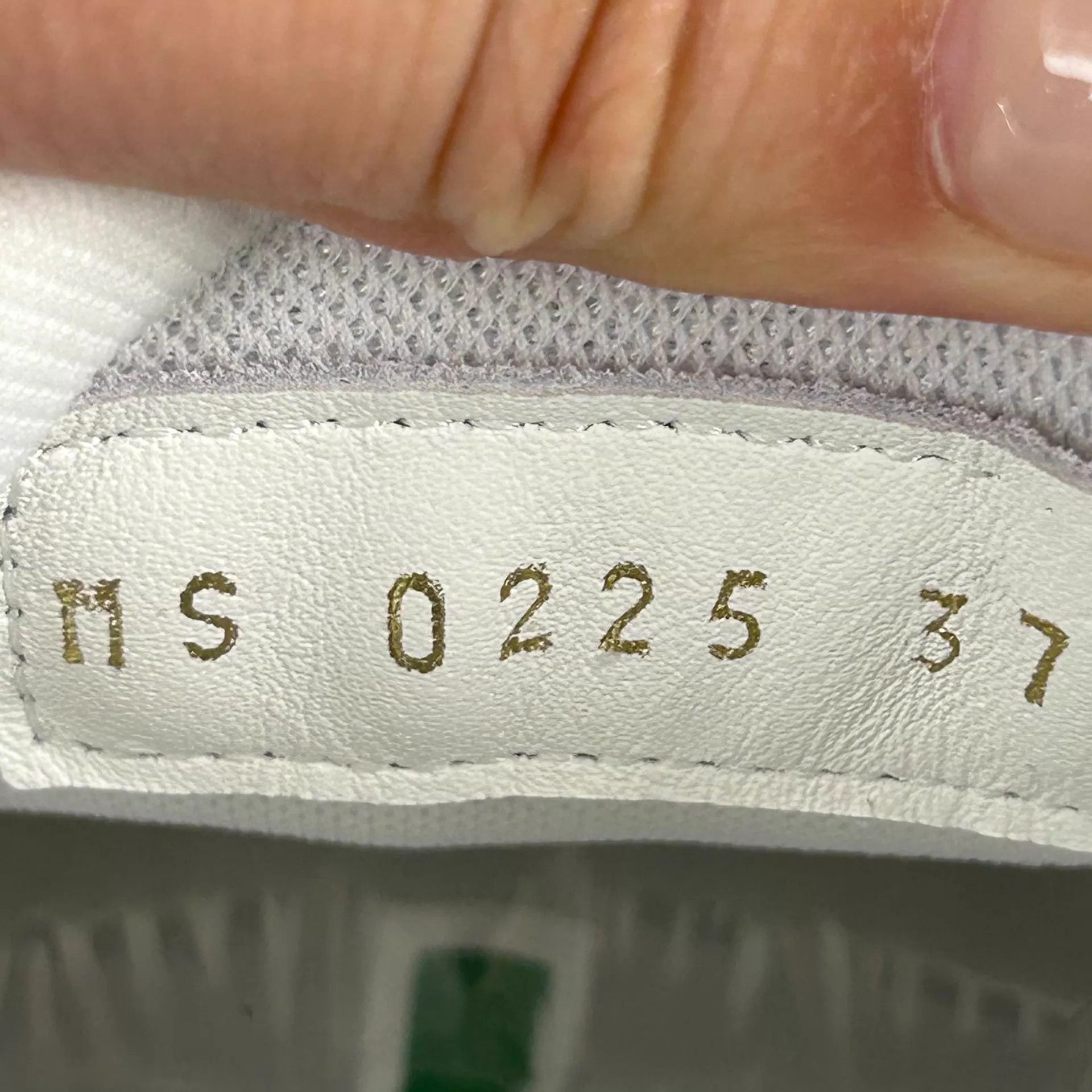 Louis Vuitton LV White Monogram Sneakers Worn Twice Size 37 HB6660 Size US 6.5 / IT 36.5 - 7 Thumbnail