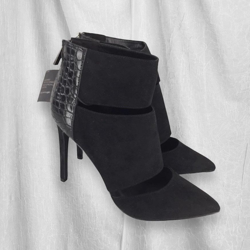 Express Express Stiletto Booties Heels Faux Suede Pointed Toe 6 NWT Size US 6 / IT 36 - 1 Thumbnail
