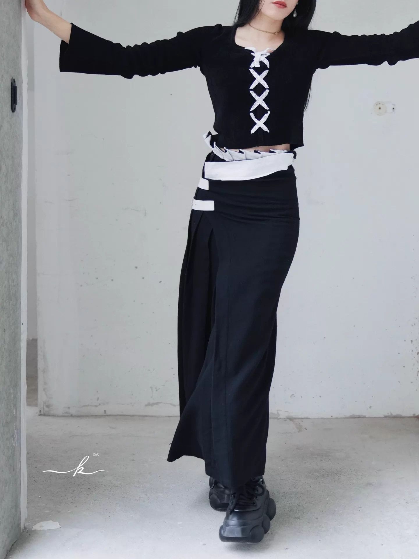 Yohji Yamamoto Yohji Yamamoto 1999 AW Runway Wool Wrap Maxi Skirt Size 25" / US 0 / IT 36 - 4 Thumbnail